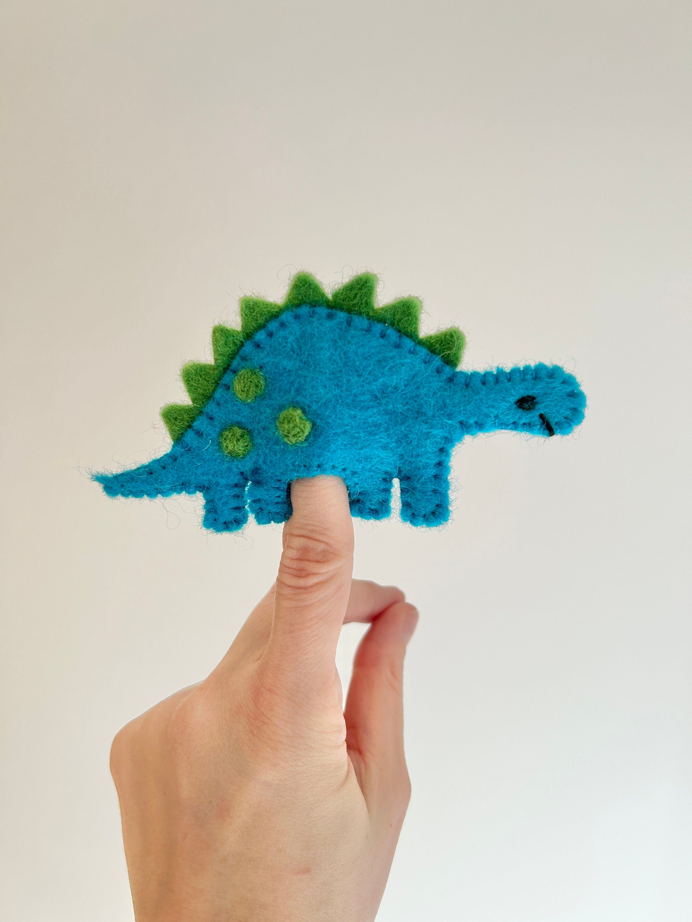 Fingerpuppe blauer Dinosaurier aus Filz I Spielzeug Montessori I Geschichten erzählen I bunte Fingerpuppe