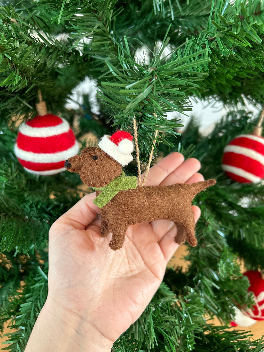 Weihnachtsanhänger Dackel aus Filz I Filz Christbaumschmuck I Weihnachtsdeko I Weihnachtsdackel mit Mütze I Hundeanhänger