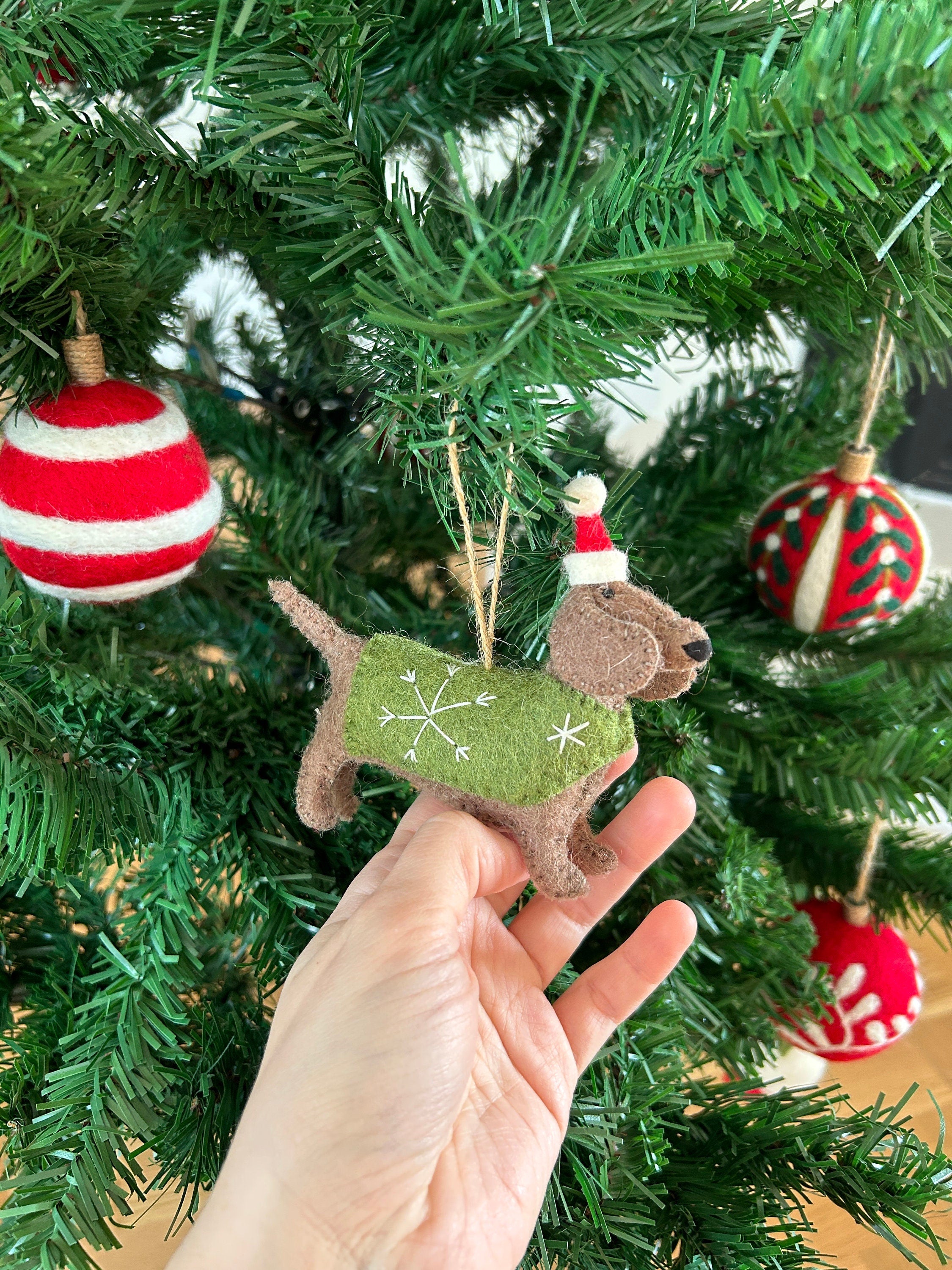 Weihnachtsanhänger Dackel aus Filz I Filz Christbaumschmuck I Weihnachtsdeko I Weihnachtsdackel mit Mütze I Hundeanhänger