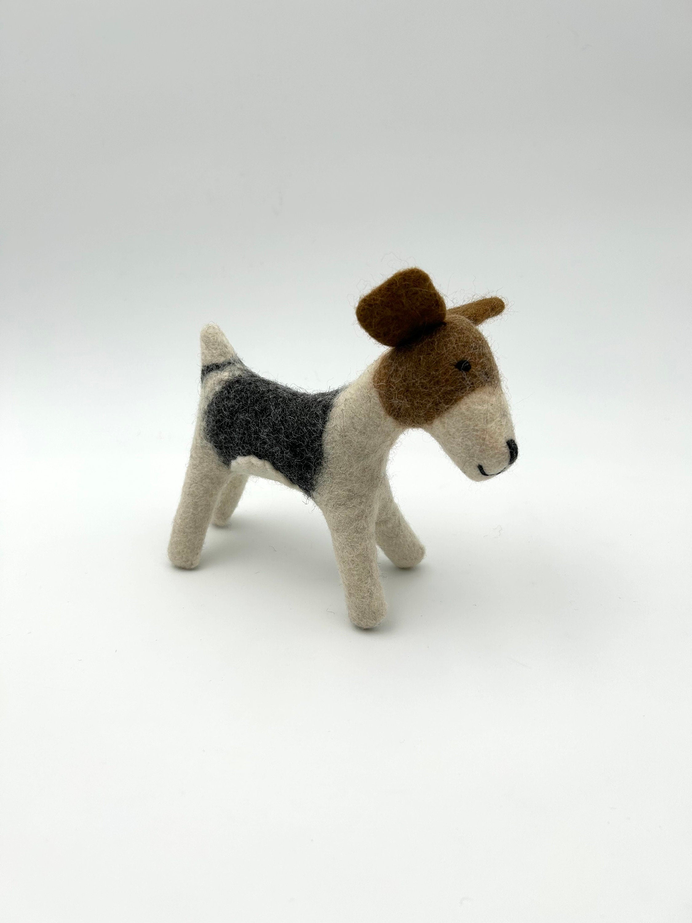 Beagle aus Filz I handgemachte Wohndeko I Filzdekoration I Filzhund I Hundedeko I Hundeliebhaber I Geschenk Hund I Kinderzimmer Dekoration