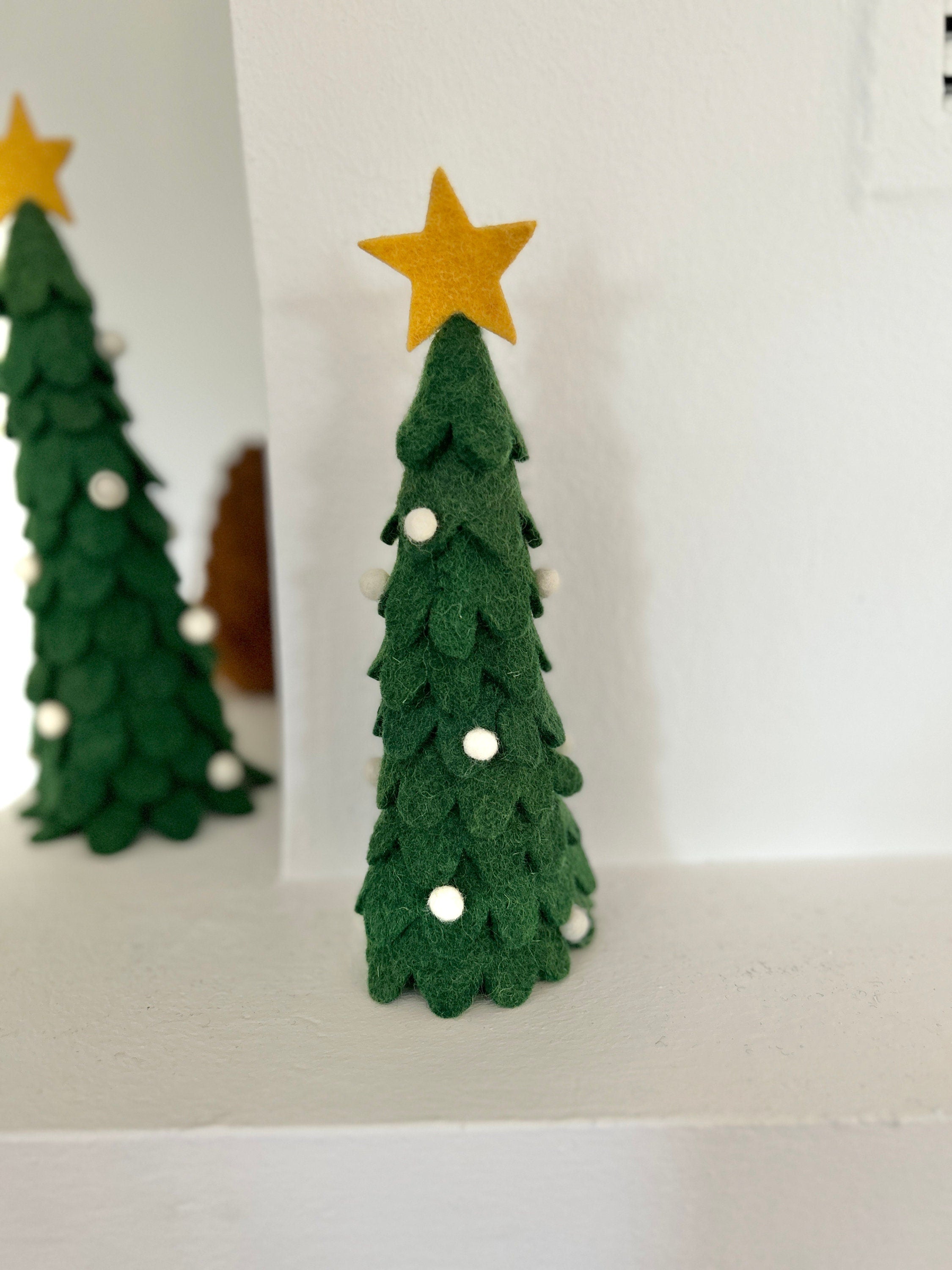 Weihnachtsbaum aus Filz I Filz Baum I Weihnachtsdeko zum Hinstellen I Christbaum I Weihnachtsschmuck I Fensterdeko I Dekoration Weihnachten