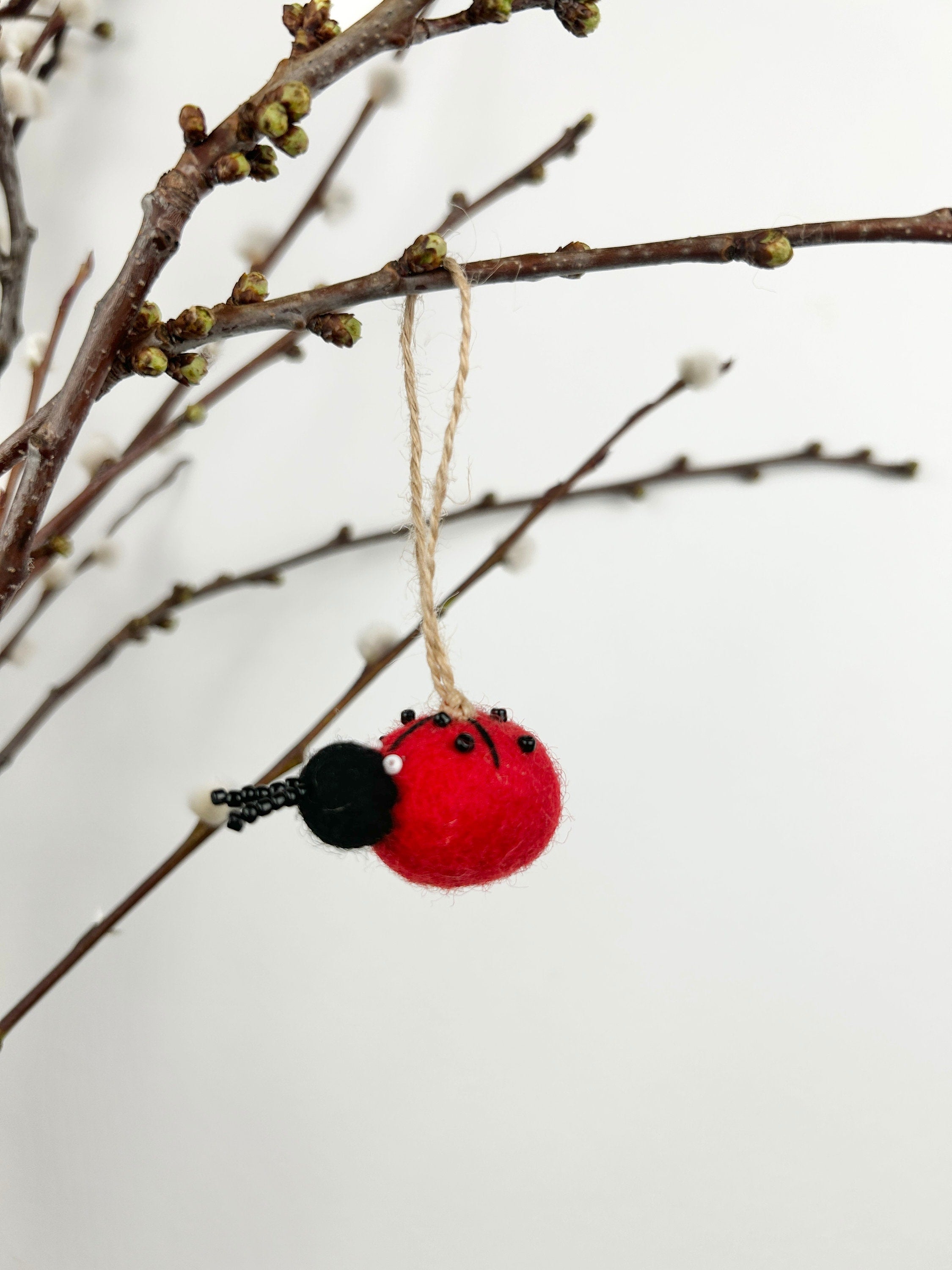 Filz Anhänger Marienkäfer I Frühling I Insekt I Osterdeko, Osterstrauß, Frühlingsdeko, Sommerdeko
