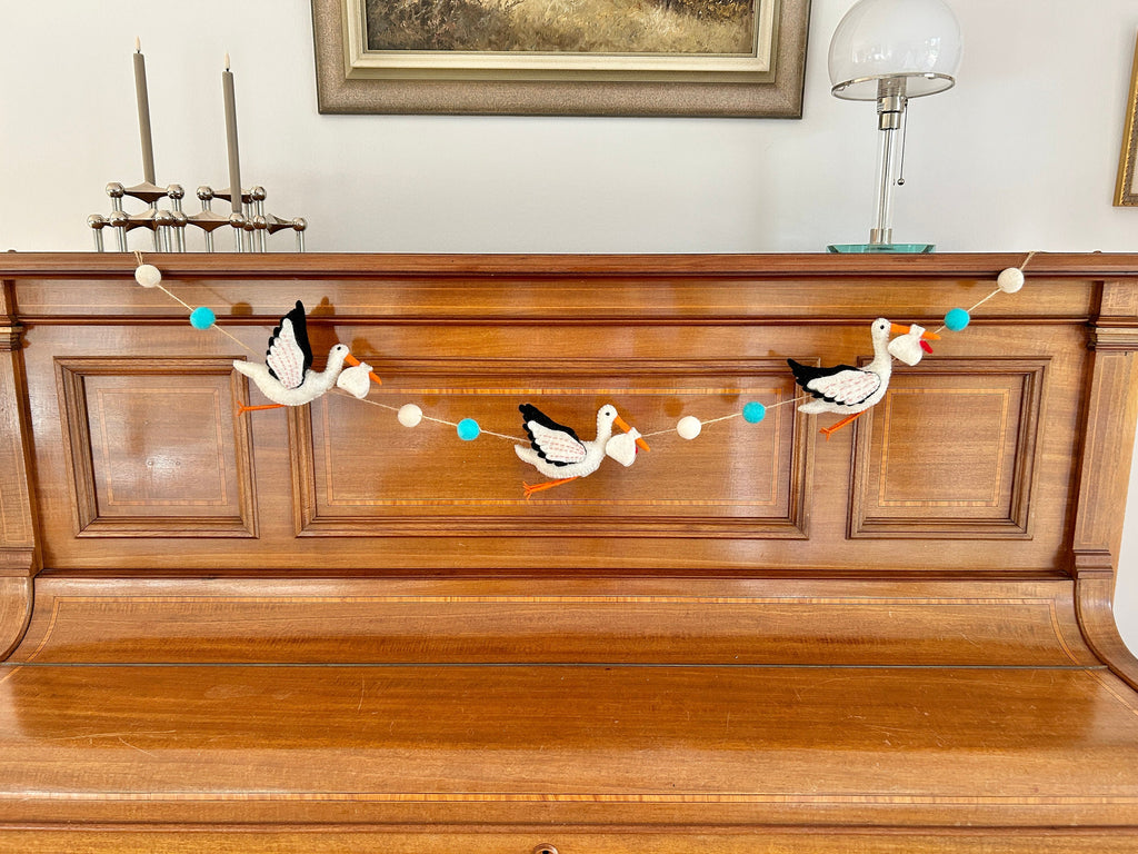 Girlande Klapperstorch I Kinderzimmer Dekoration I Filz Deko I Babyzimmer I Geschenk zur Geburt I Babyshower I Babyausstattung
