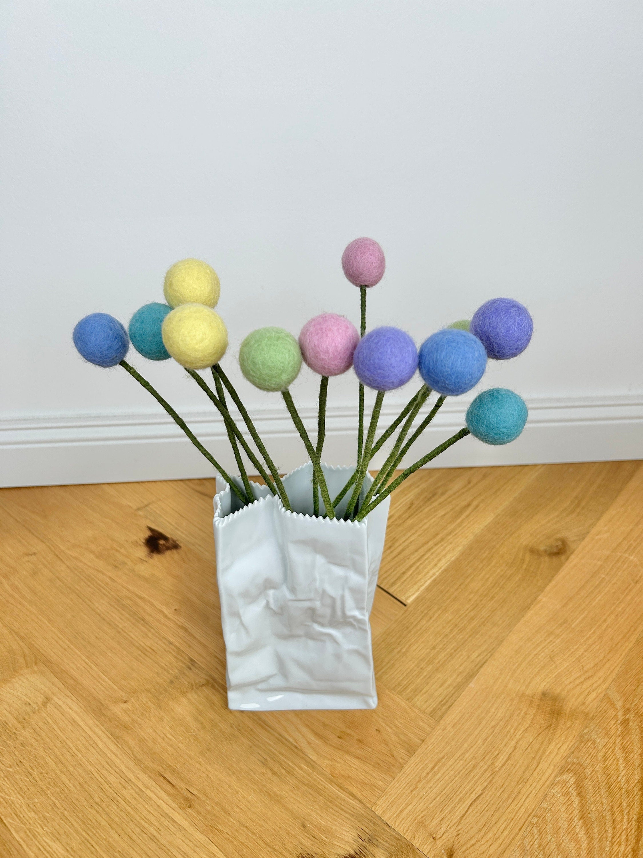 Deko Blumen aus Filz I Osterdeko I handgefilzter Zweig I Dekoration I Blumenstrauß I Filz Zweig I Frühlingsblüher