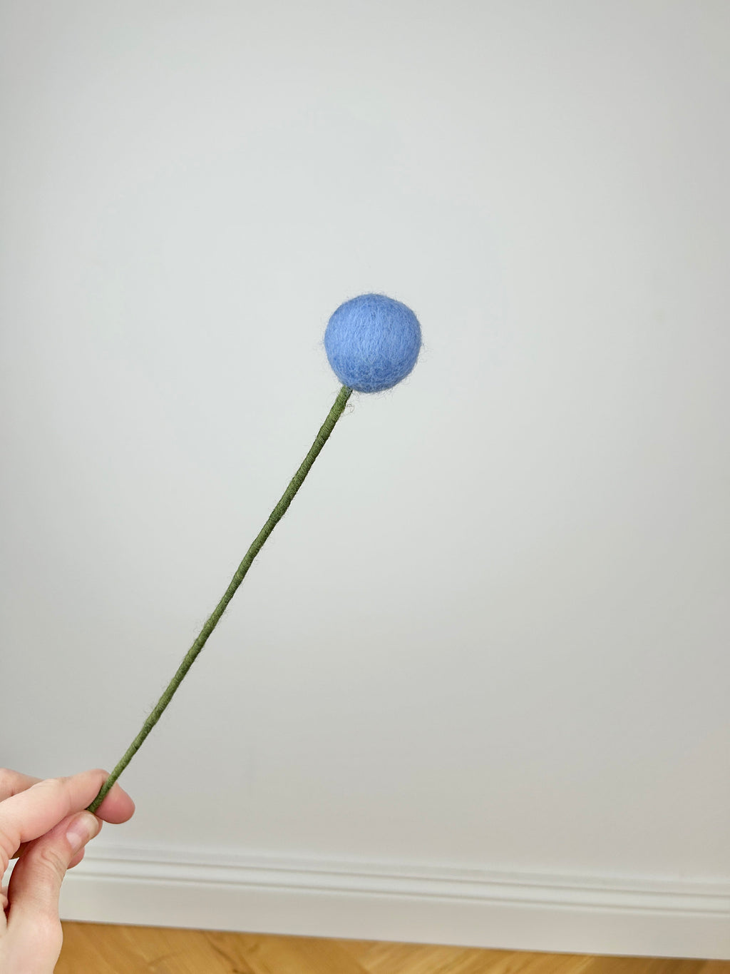 Deko Blumen aus Filz I Osterdeko I handgefilzter Zweig I Dekoration I Blumenstrauß I Filz Zweig I Frühlingsblüher