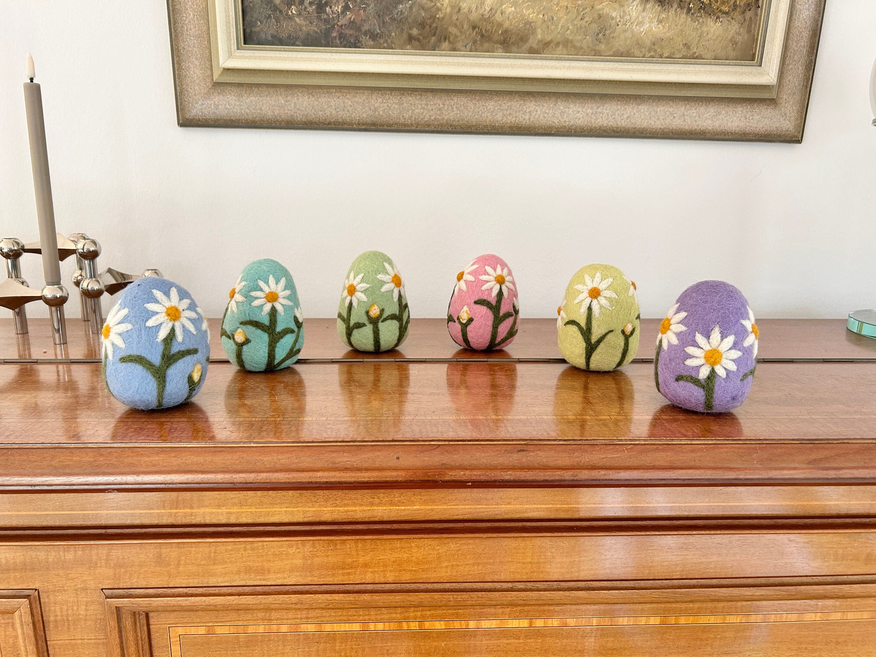 Deko Osterei bestickt aus Filz I Osterschmuck I Osterdeko I Ostereier I Gänseblümchen I Filzeier I Pastellfarbene Ostereier I Ostern I