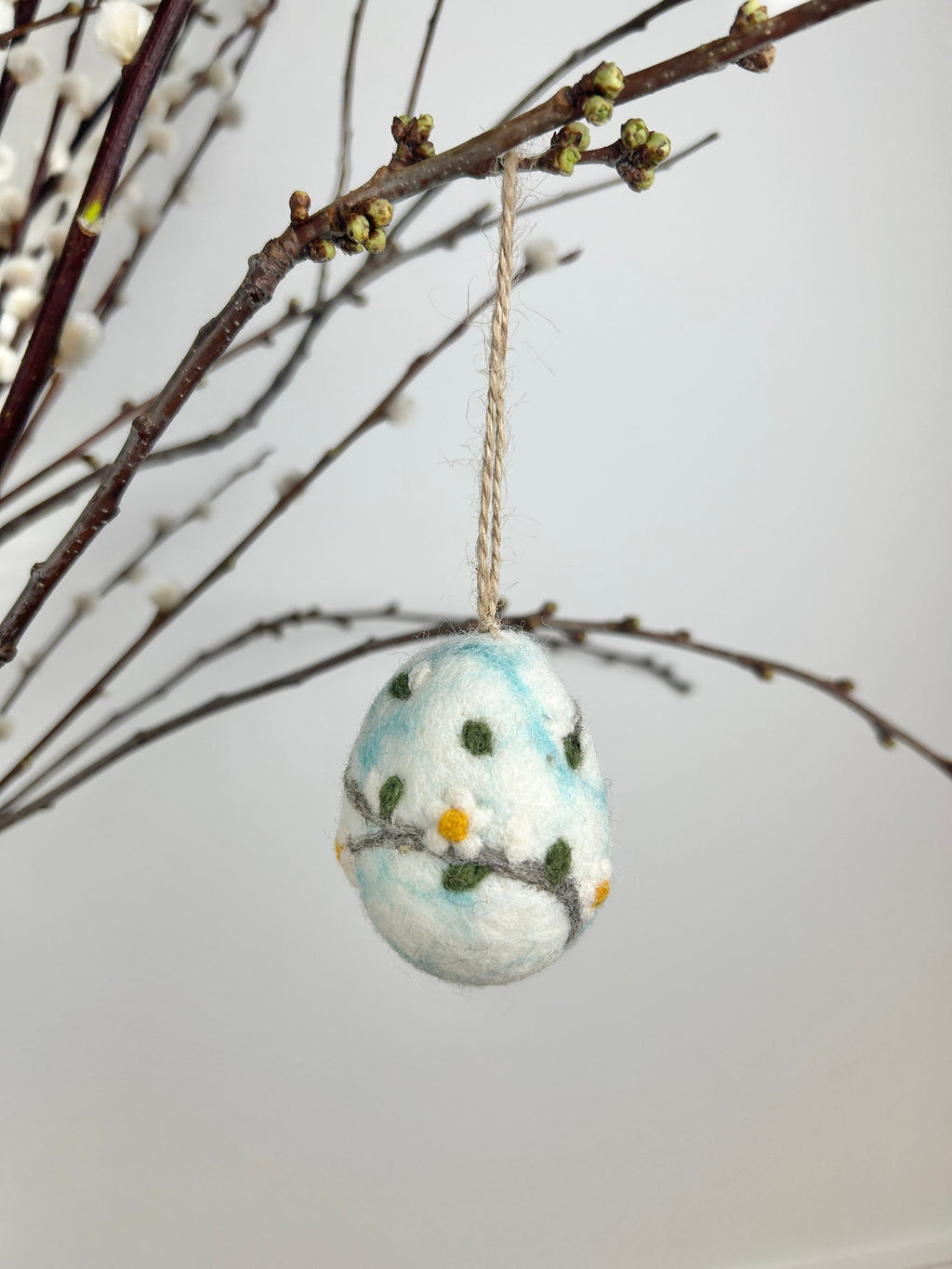 Anhänger blau marmoriertes Osterei I Osterschmuck I Osterdeko I Osterhase I Osterstrauß I Ei I Filz