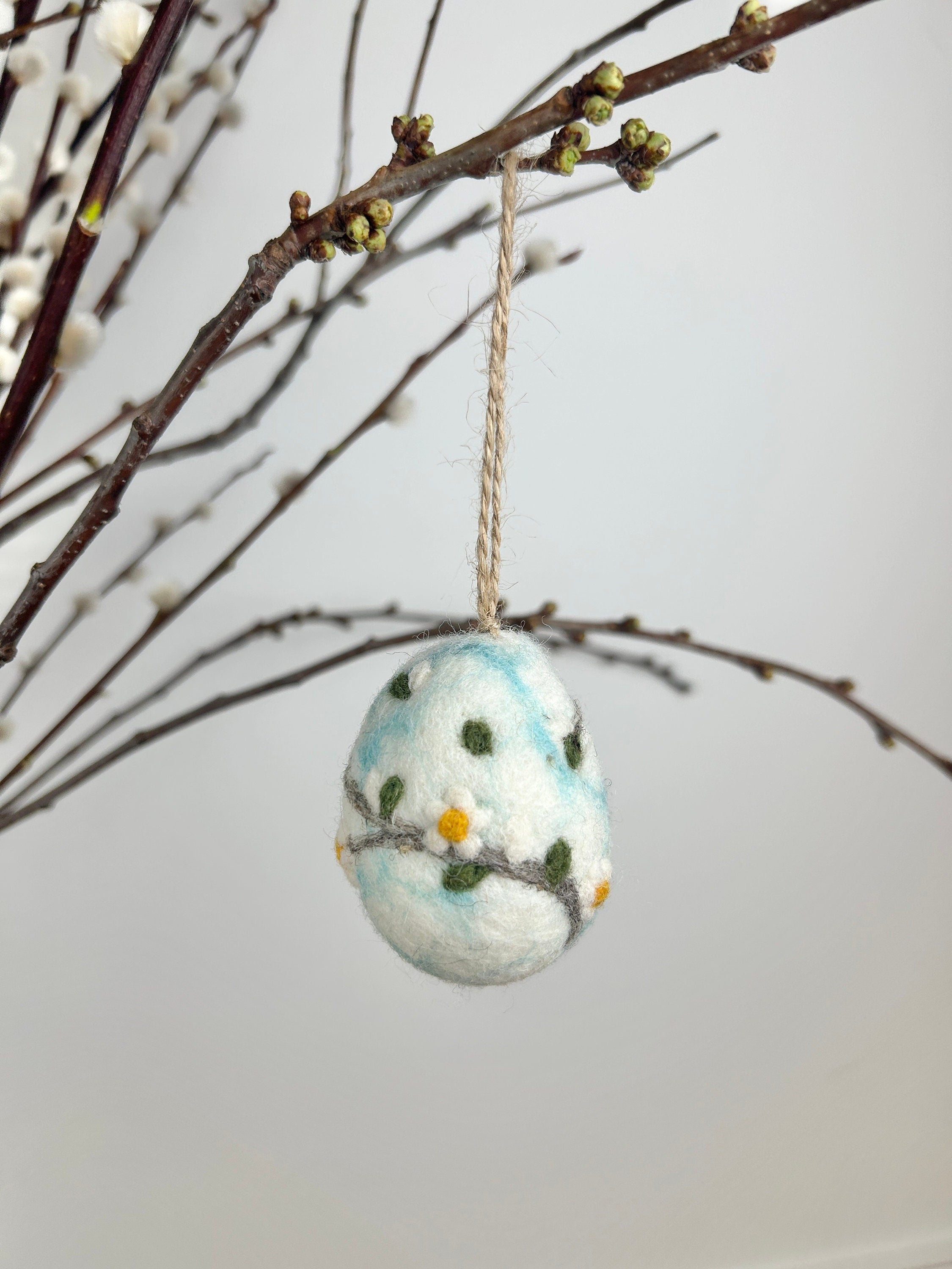 Anhänger blau marmoriertes Osterei I Osterschmuck I Osterdeko I Osterhase I Osterstrauß I Ei I Filz