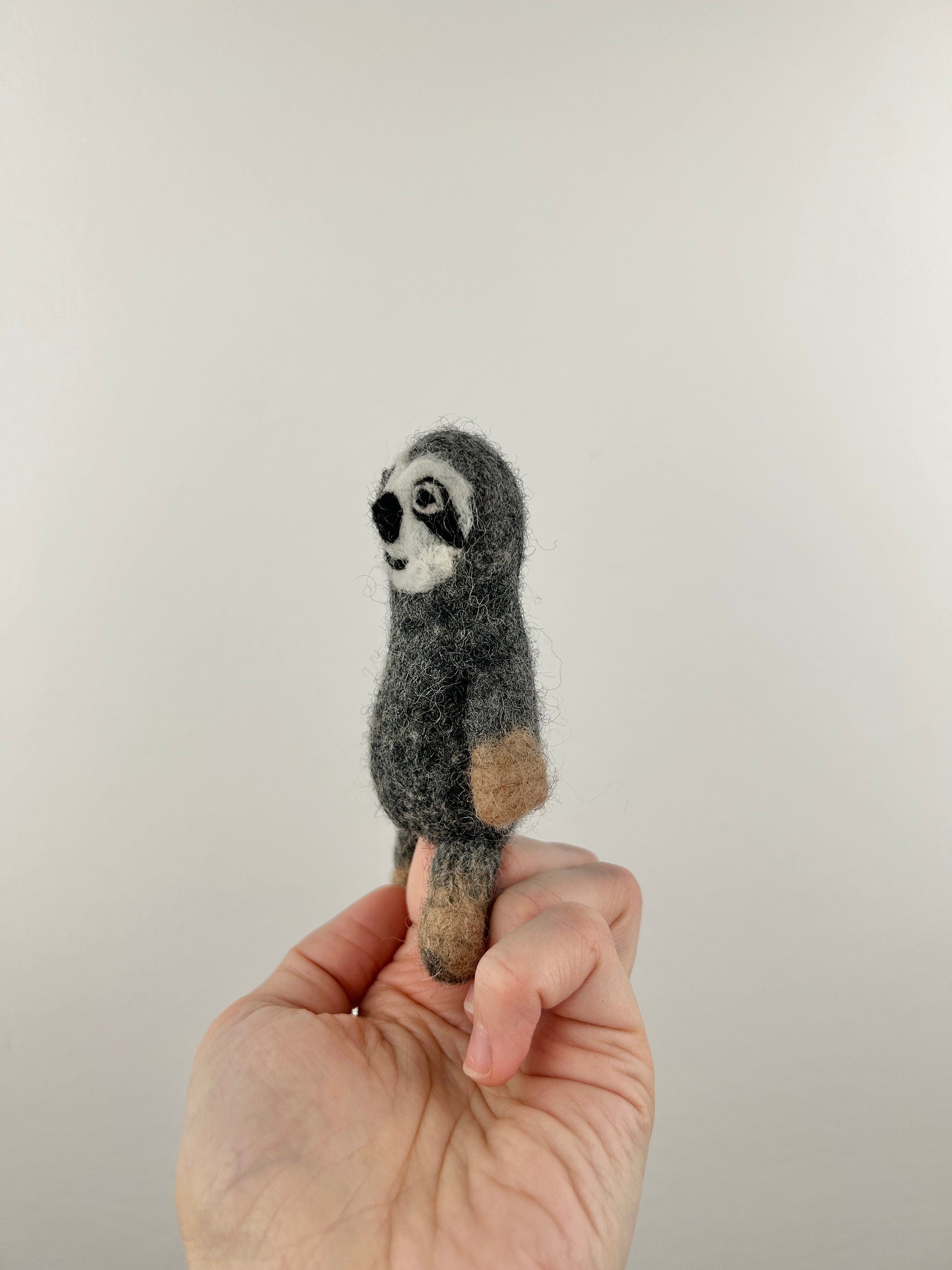 Niedliche Fingerpuppe Faultier aus Filz I Fingerspiel I Wildtiere I Spielzeug Montessori I Geschichten erzählen I Dschungel