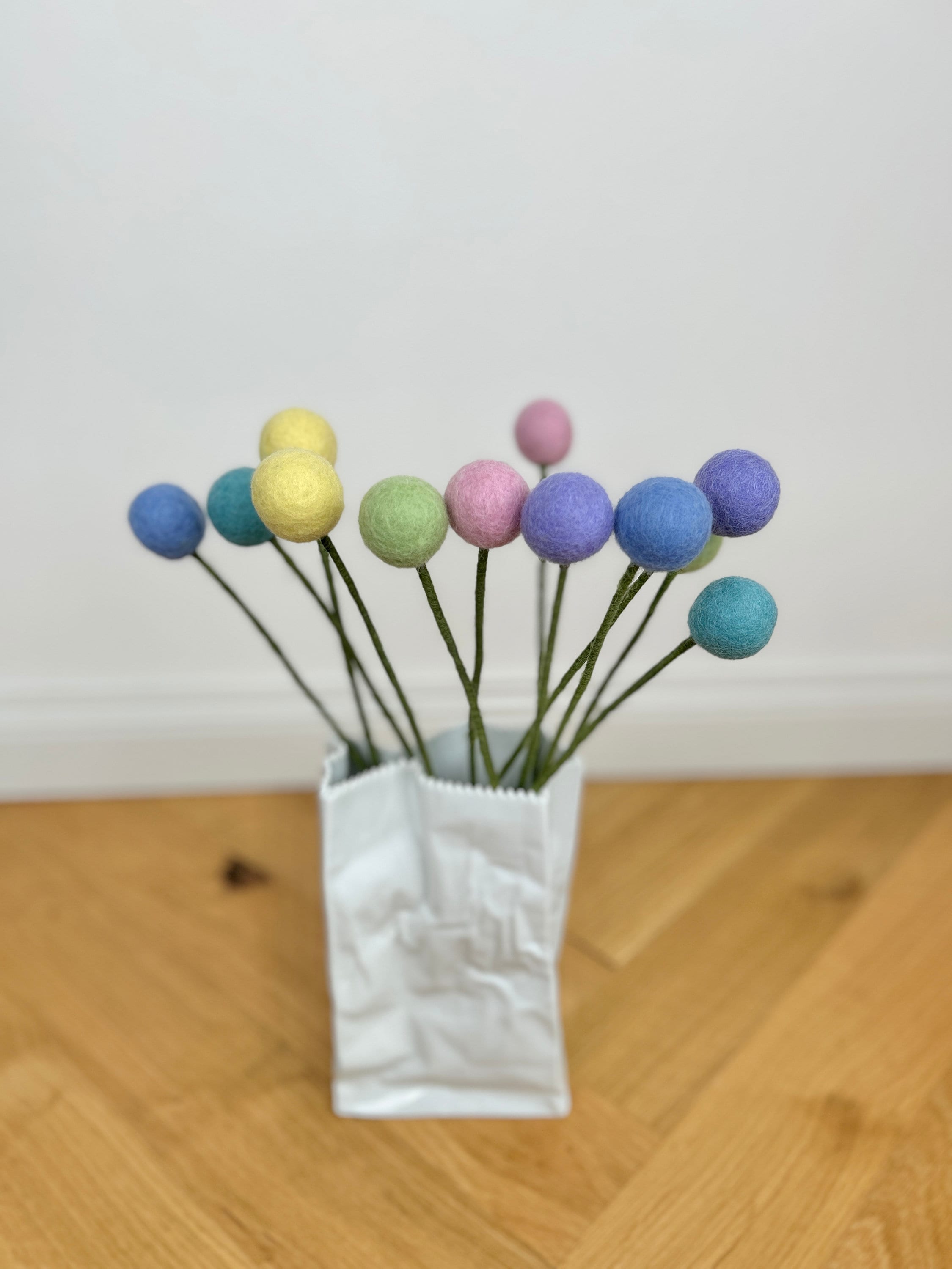 Deko Blumen aus Filz I Osterdeko I handgefilzter Zweig I Dekoration I Blumenstrauß I Filz Zweig I Frühlingsblüher