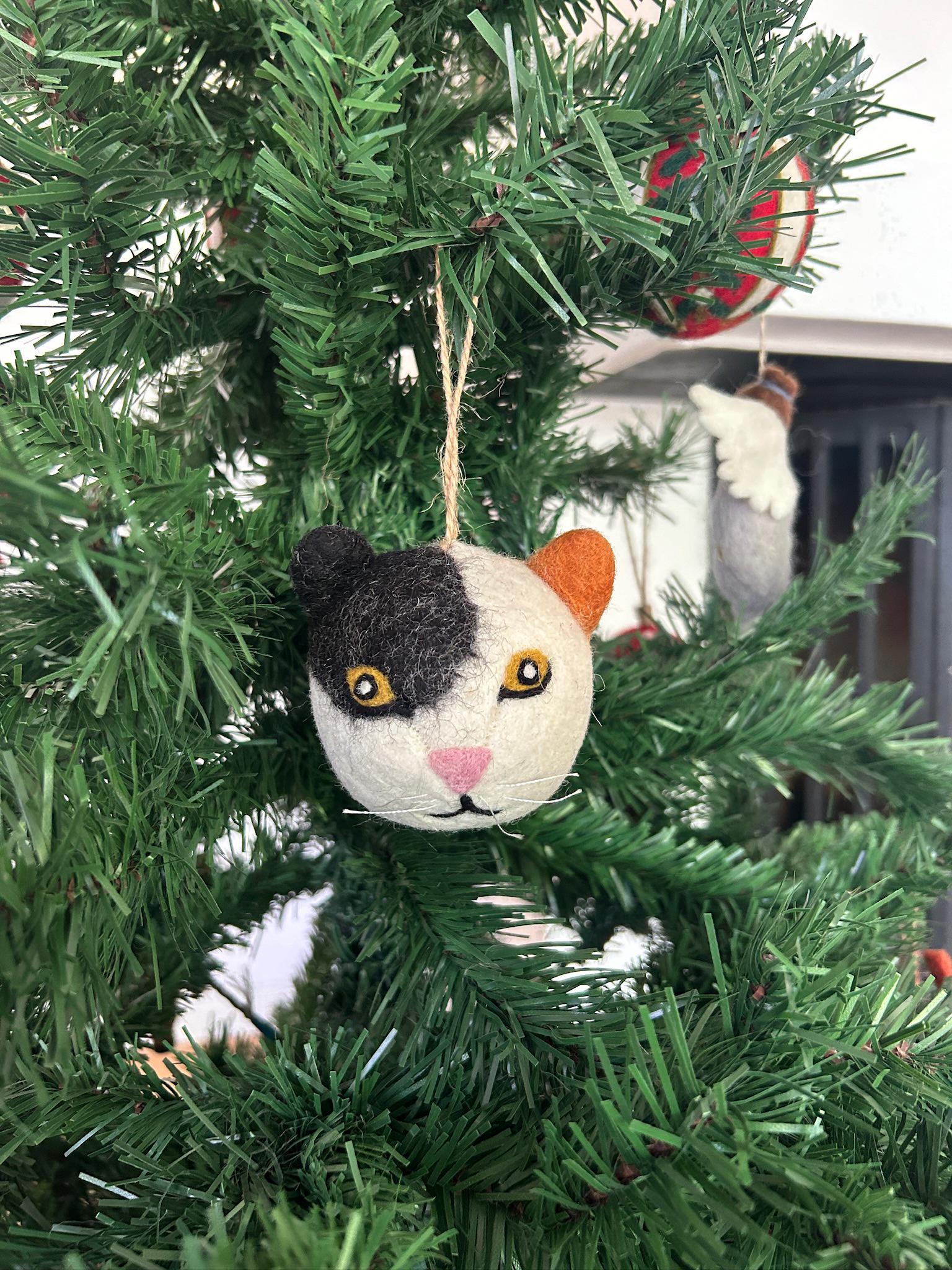 Weihnachtskugel Katze handgemacht I Weihnachtsdeko I Christmas I Kugeln handgemacht I Weihnachtsschmuck I Christbaumkugel Filz I