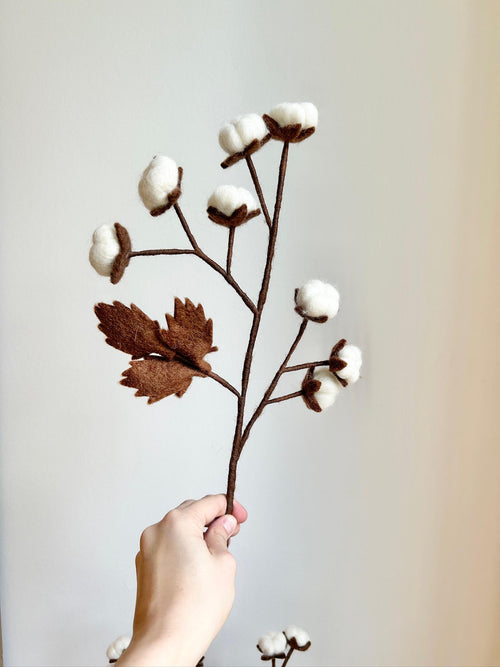 Baumwollzweig I Herbstzweig aus Filz I handgefilzter Zweig I Dekoration I Blumenstrauß I Winterdeko I Herbstdeko I