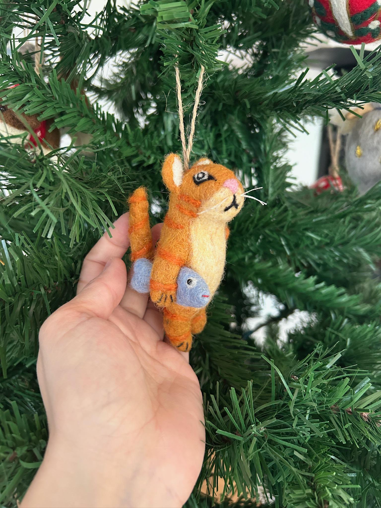 Weihnachtsanhänger Katze mit Fisch I Christbaumschmuck Weihnachtsdeko I Winter Weihnachtsbaum I Weihnachtskatze