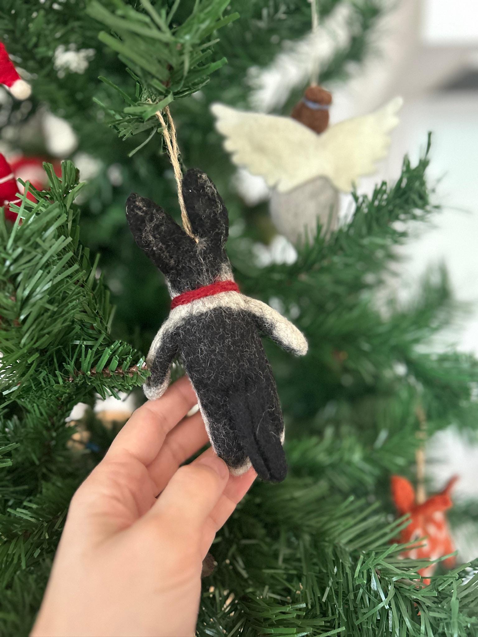 Weihnachtsanhänger Hund schwarz weiß I Filz Christbaumschmuck I Weihnachtsdeko I Hund mit Halstuch