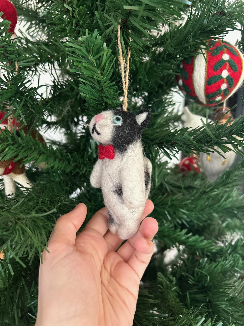 Weihnachtsanhänger Katze mit Fliege I Christbaumschmuck Weihnachtsdeko I Winter Weihnachtsbaum I Weihnachtskatze