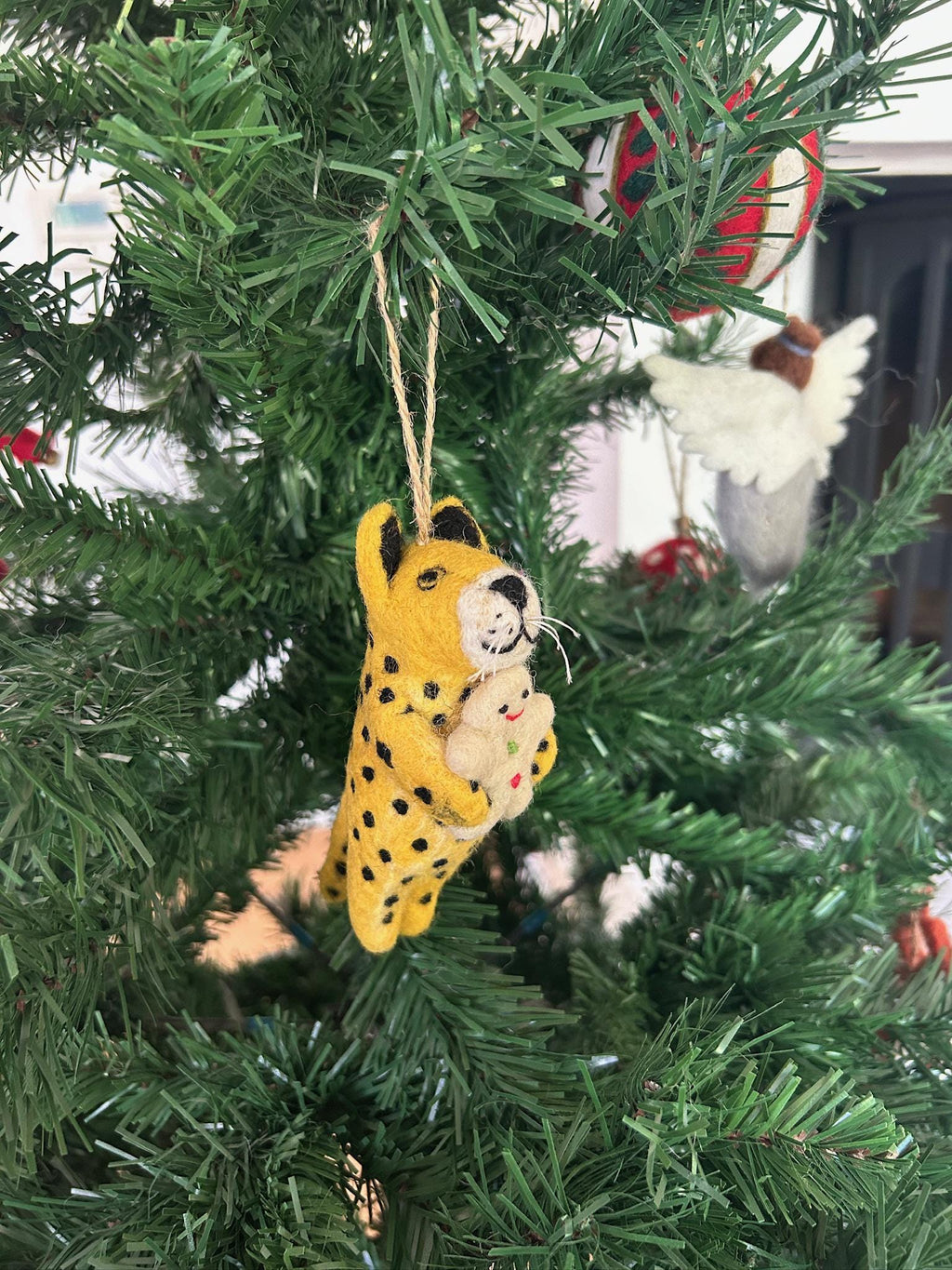 Weihnachtsbaum Anhänger Leopard mit Lebkuchenmann I Deko aus Filz I Winter I Weihnachtsbaum I Herbstdeko I Anhänger aus Filz I Wildtiere I