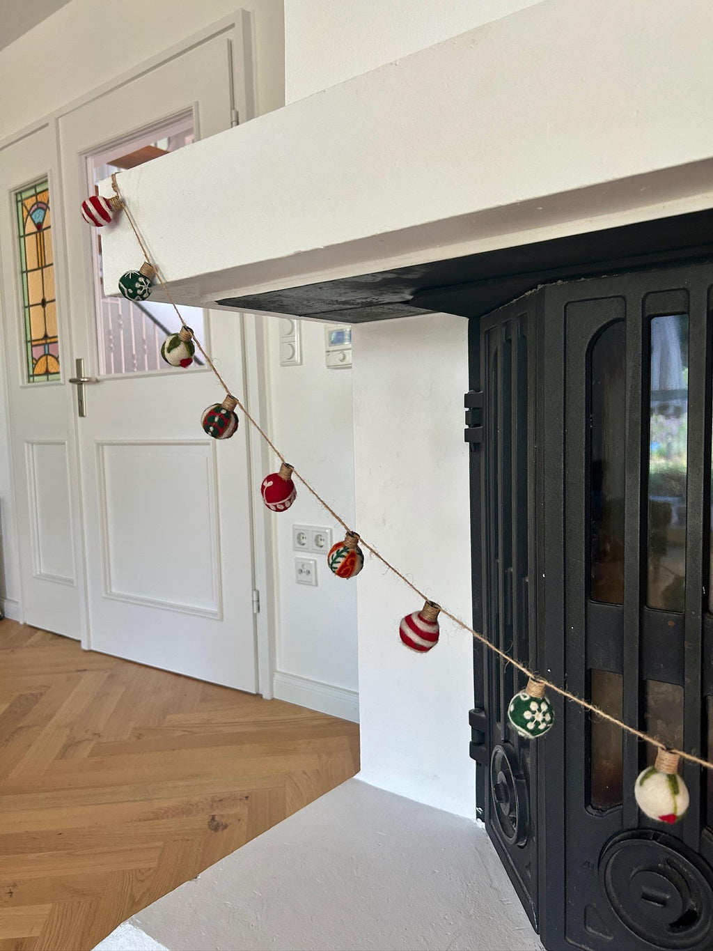 Weihnachtsgirlande Kugeln I Christbaumkugeln I Bestickte Kugeln I KugelgirlandeI aus Filz handgemacht I Weihnachtsdeko I Christmas
