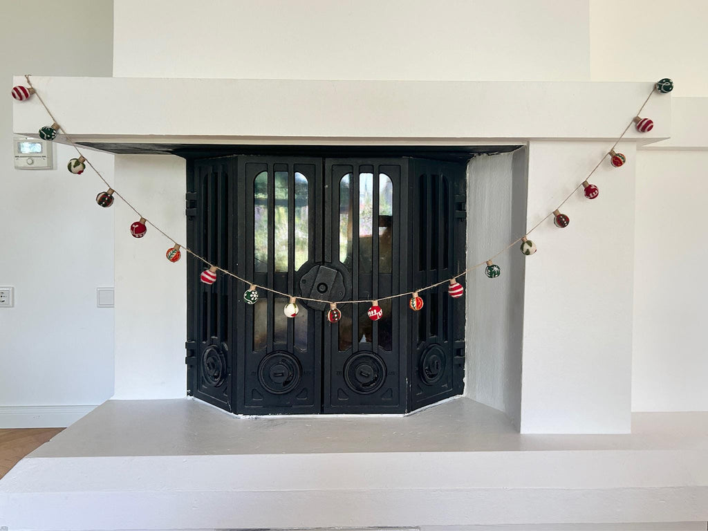 Weihnachtsgirlande Kugeln I Christbaumkugeln I Bestickte Kugeln I KugelgirlandeI aus Filz handgemacht I Weihnachtsdeko I Christmas