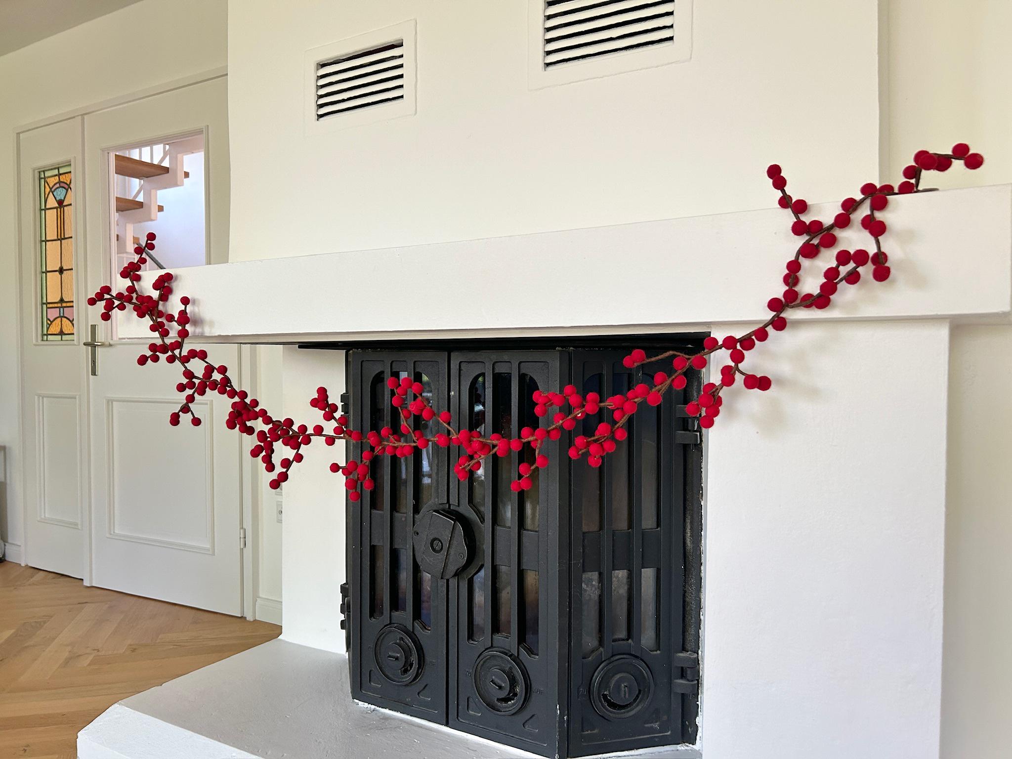 Weihnachtsgirlande rote Beeren aus Filz handgemacht I Weihnachtsdeko I Christmas