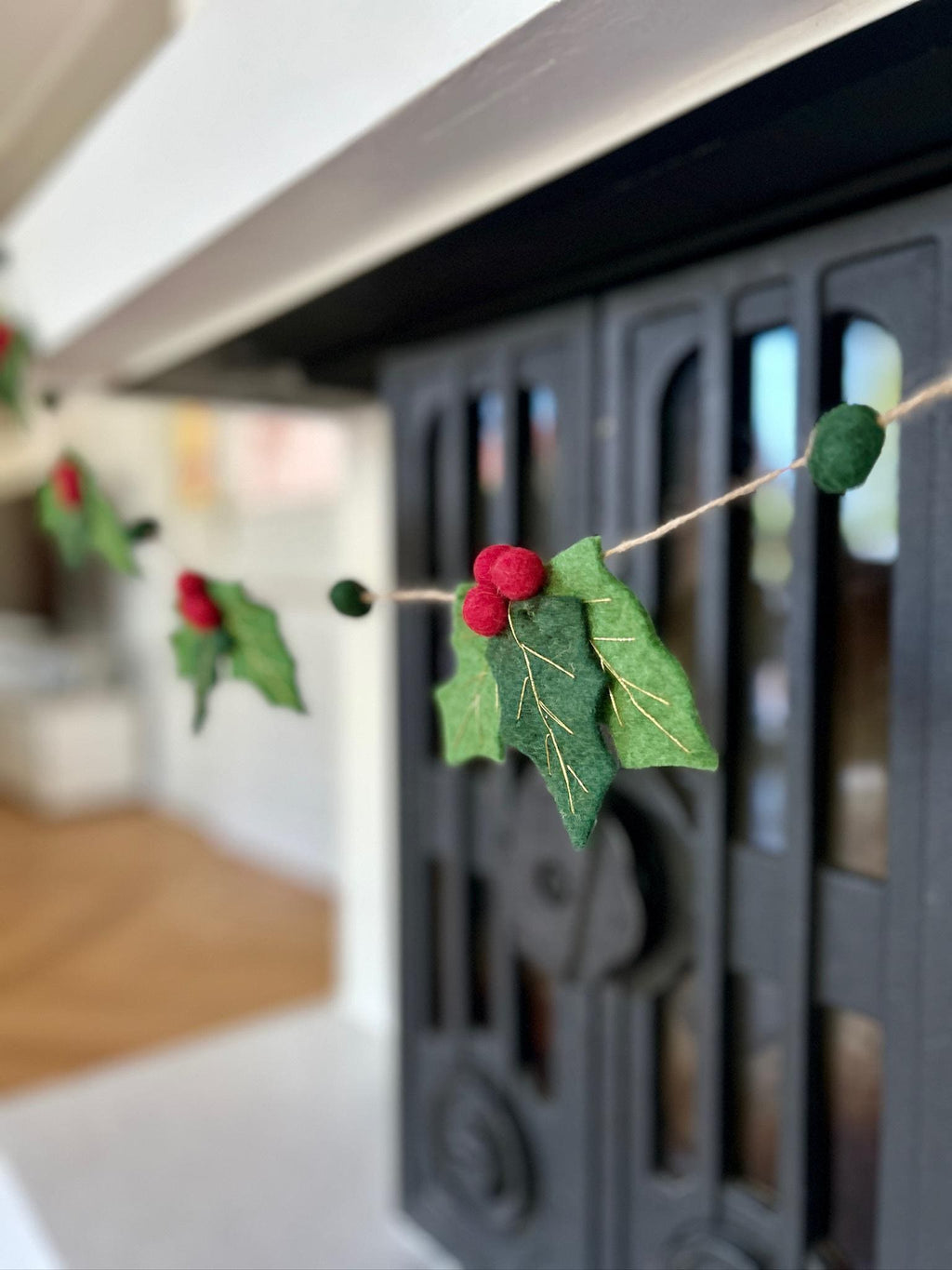 Weihnachtsgirlande rote Beeren I Stechpalme aus Filz handgemacht I Weihnachtsdeko I Christmas