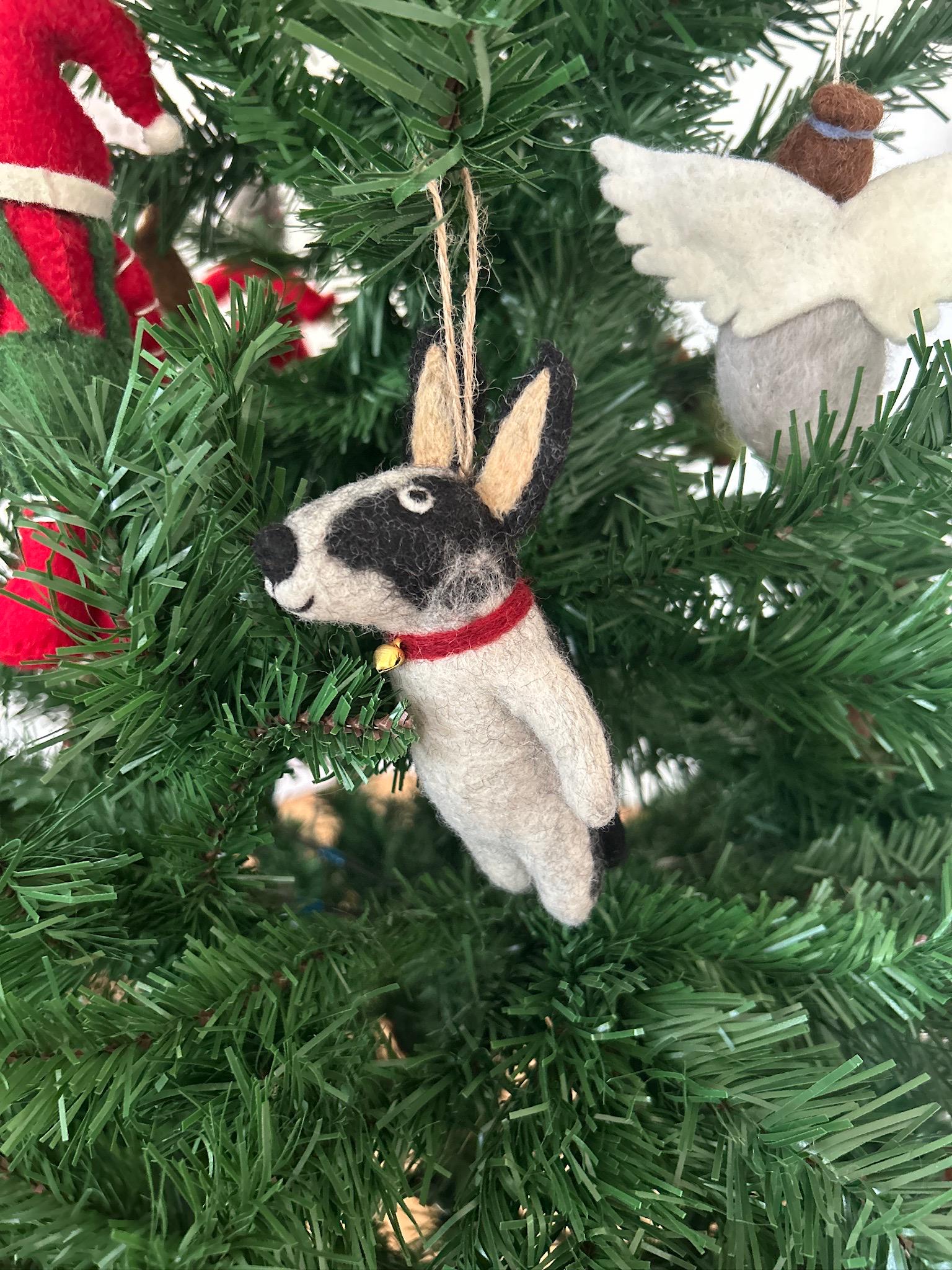 Weihnachtsanhänger Hund schwarz weiß I Filz Christbaumschmuck I Weihnachtsdeko I Hund mit Halstuch