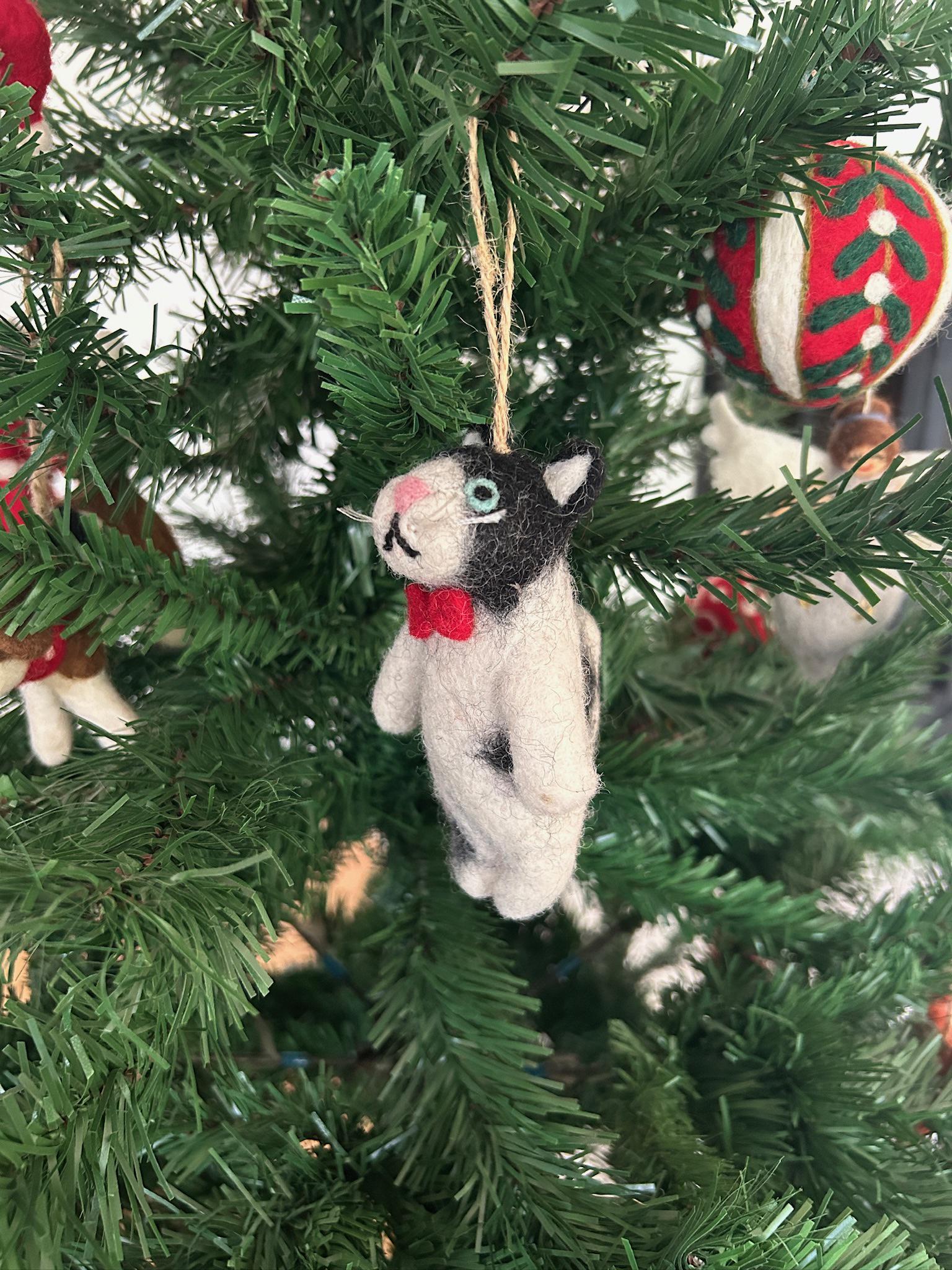 Weihnachtsanhänger Katze mit Fliege I Christbaumschmuck Weihnachtsdeko I Winter Weihnachtsbaum I Weihnachtskatze