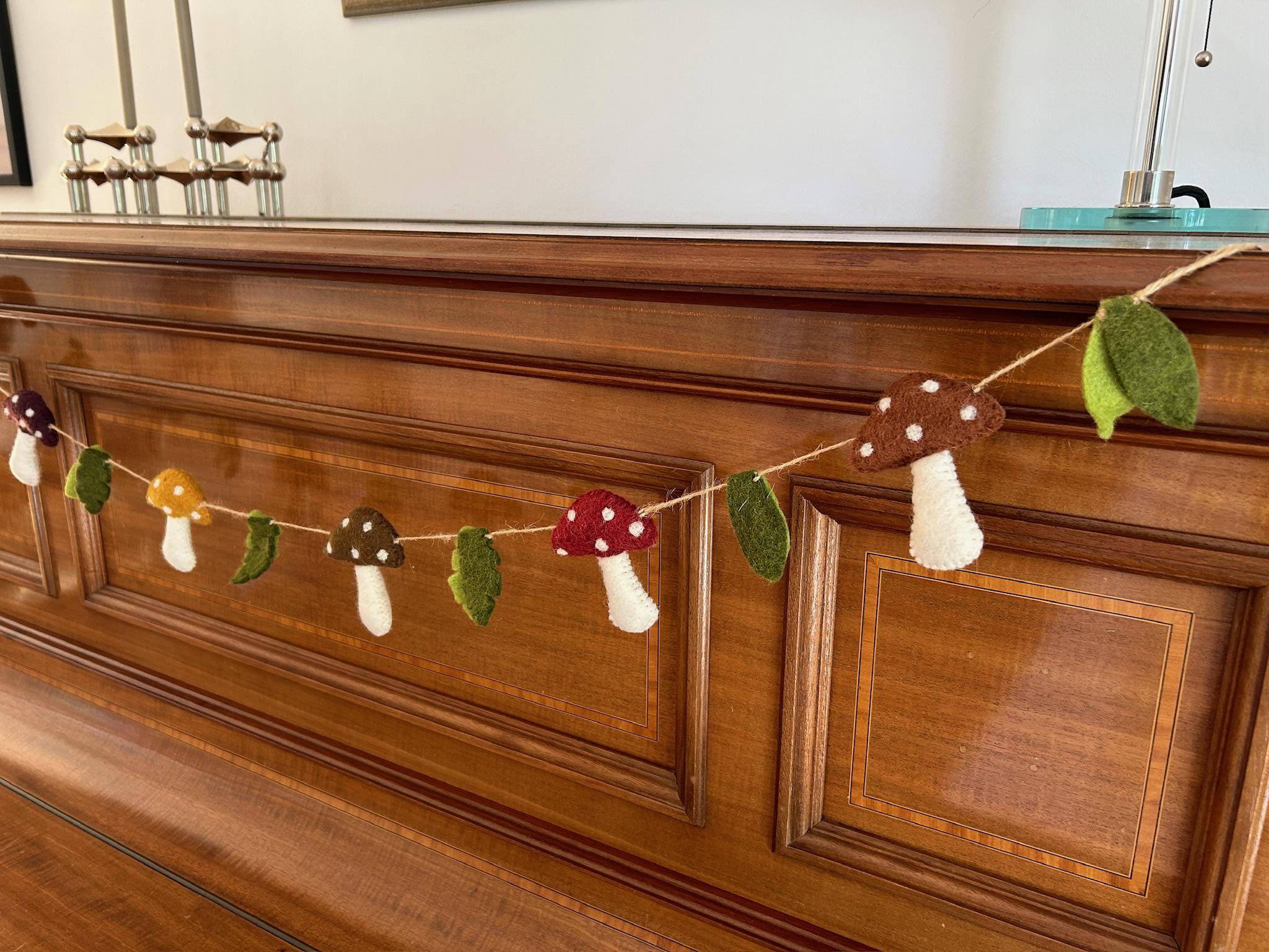 Weihnachtsgirlande Pilze I Pilze aus Filz handgemacht I Weihnachtsdeko I Christmas I Herbstdeko I Fliegenpilz I Pilzgirlande Filz