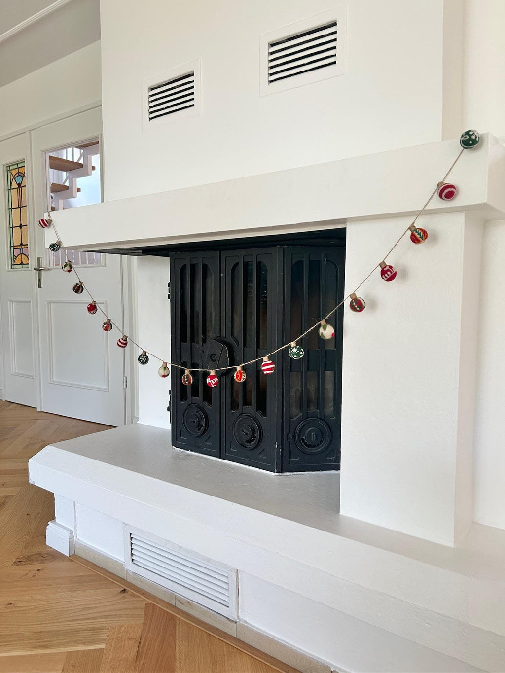 Weihnachtsgirlande Kugeln I Christbaumkugeln I Bestickte Kugeln I KugelgirlandeI aus Filz handgemacht I Weihnachtsdeko I Christmas