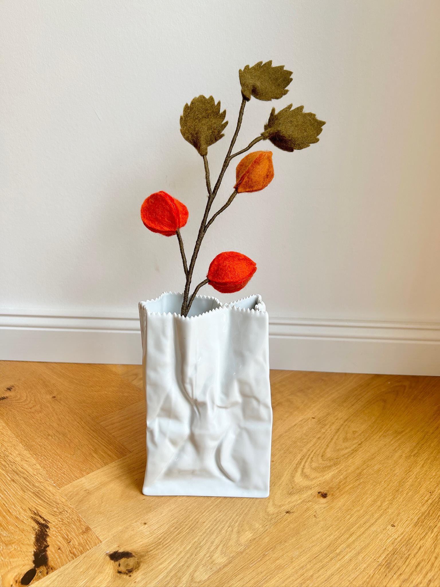Physalis I Beerenzweig orange I handgefilzter Zweig I Dekoration I Blumenstrauß I