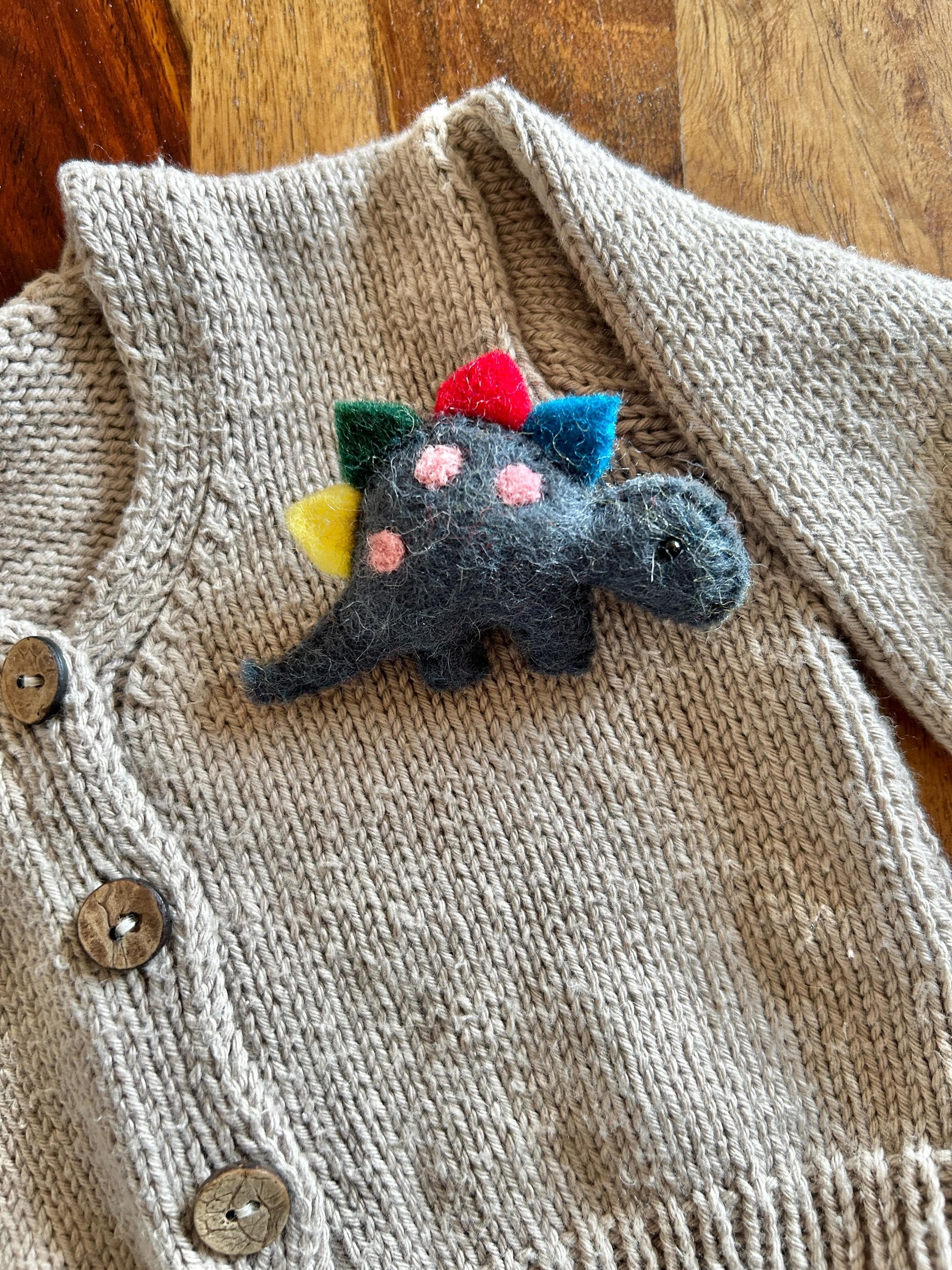 Filz Anstecker Brosche Dinosaurier Stegosaurus Urzeit