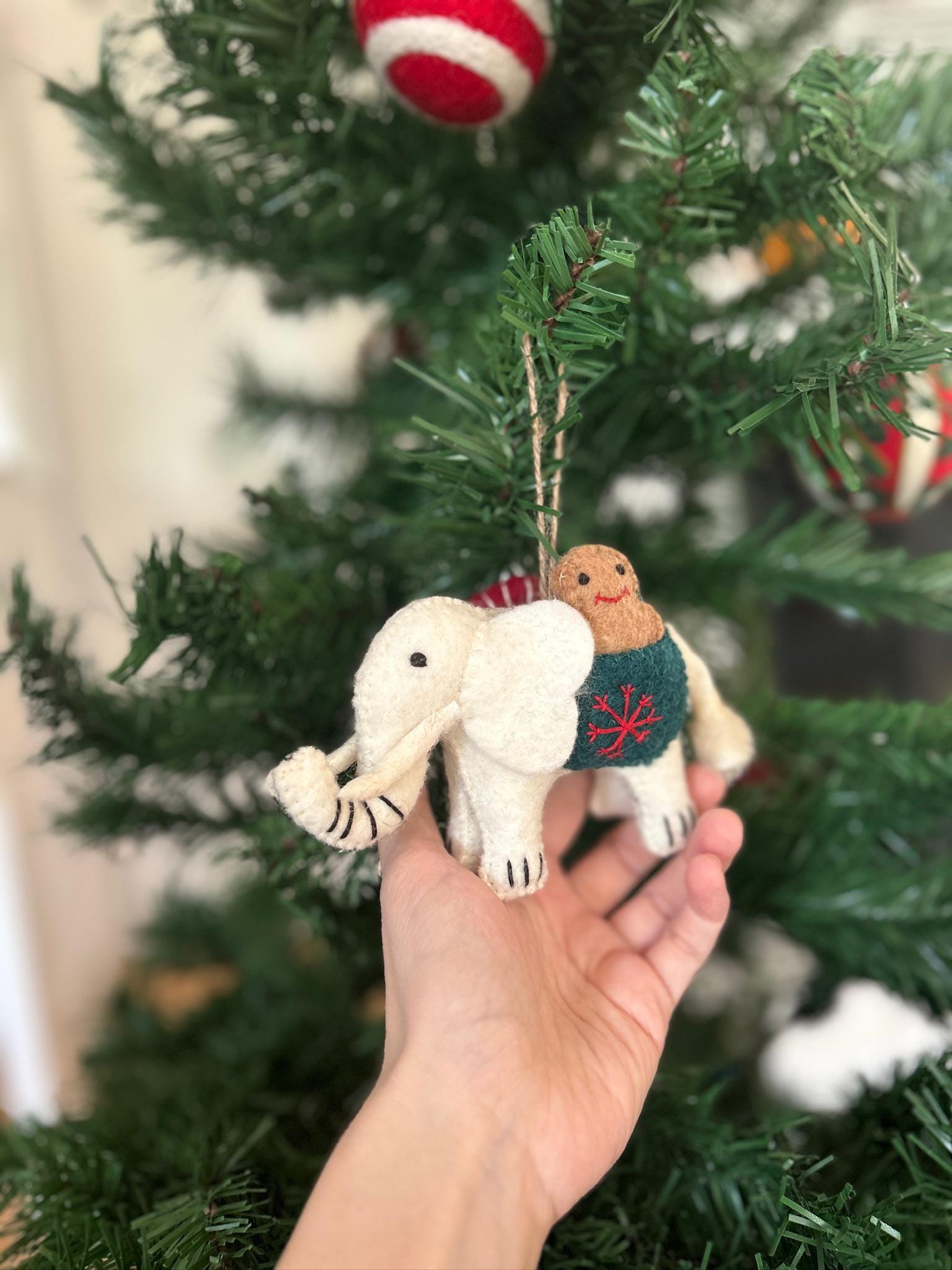 Anhänger Elefant mit Zuckerstange und Lebkuchenmann I Filzdeko I Winter I Weihnachtsbaum I Weihnachtselefant I Anhänger aus Filz I Wildtiere