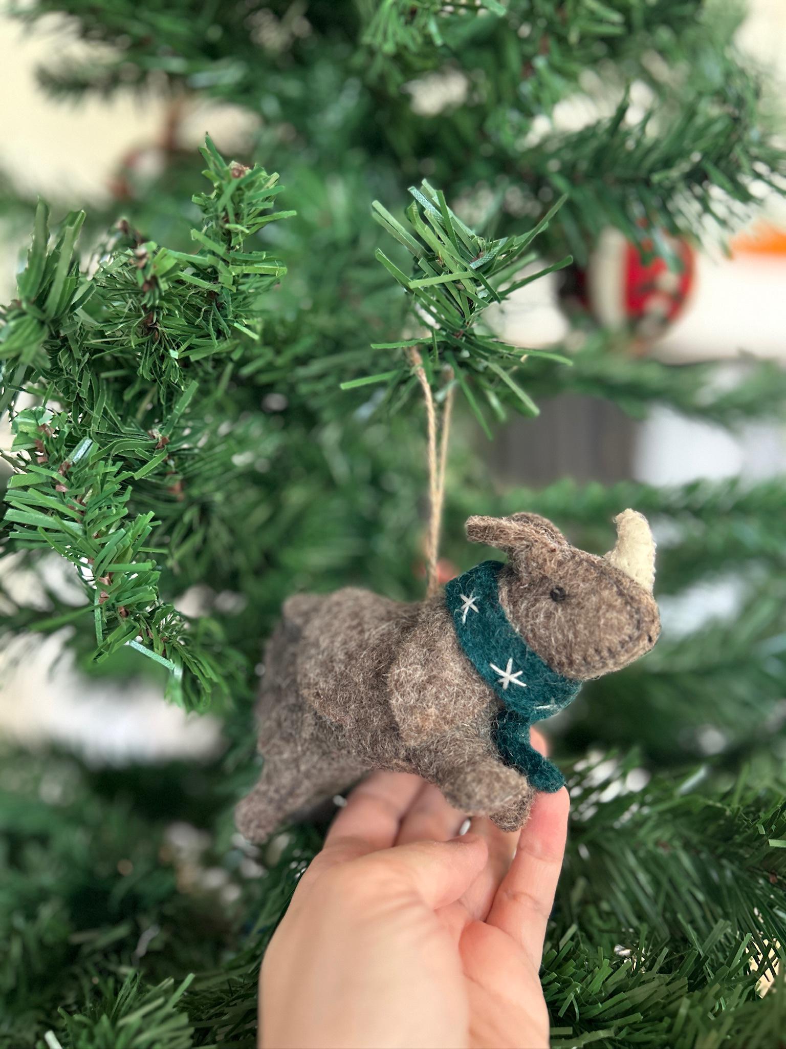 Anhänger Nashorn I Deko aus Filz I Winter I Weihnachtsbaum I Herbstdeko I Anhänger aus Filz I Wildtiere I
