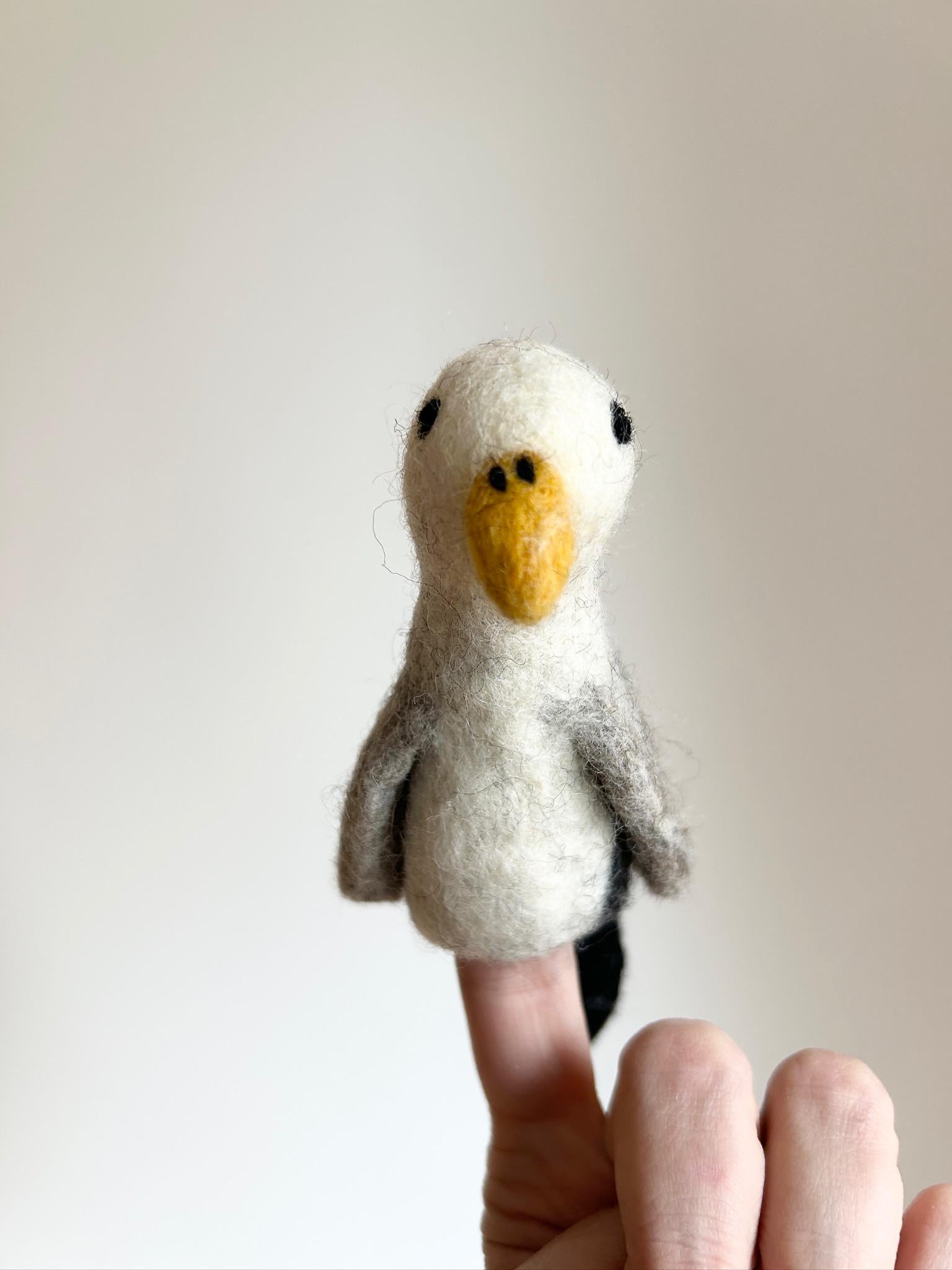 Niedliche Fingerpuppe Möwe aus Filz I Fingerspiel I Seevogel I Meer I Spielzeug Montessori I Geschichten erzählen