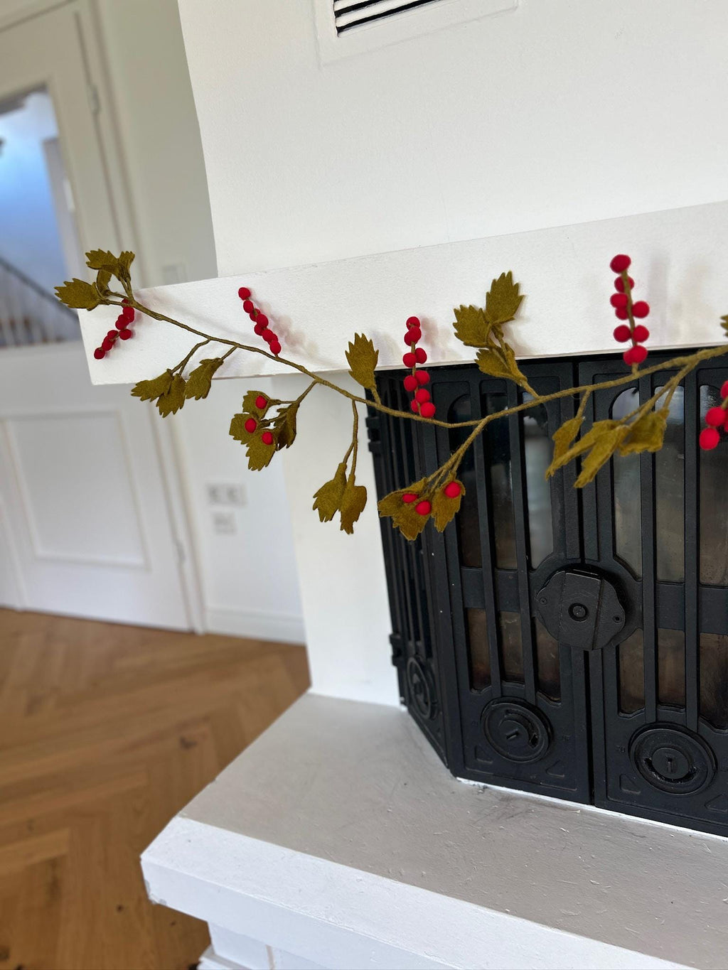 Weihnachtsgirlande rote Beeren I Stechpalme aus Filz handgemacht I Weihnachtsdeko I Christmas
