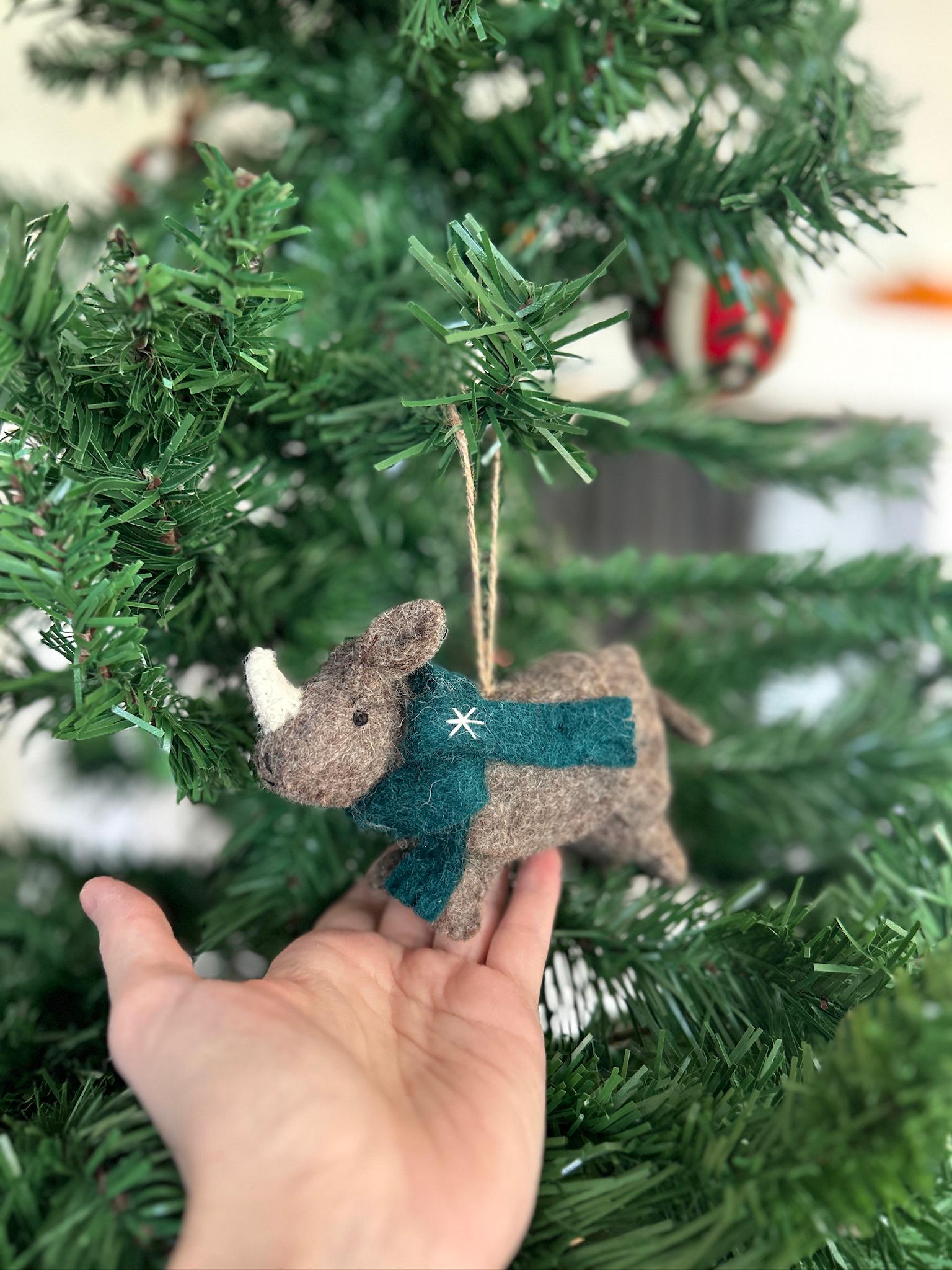 Anhänger Nashorn I Deko aus Filz I Winter I Weihnachtsbaum I Herbstdeko I Anhänger aus Filz I Wildtiere I