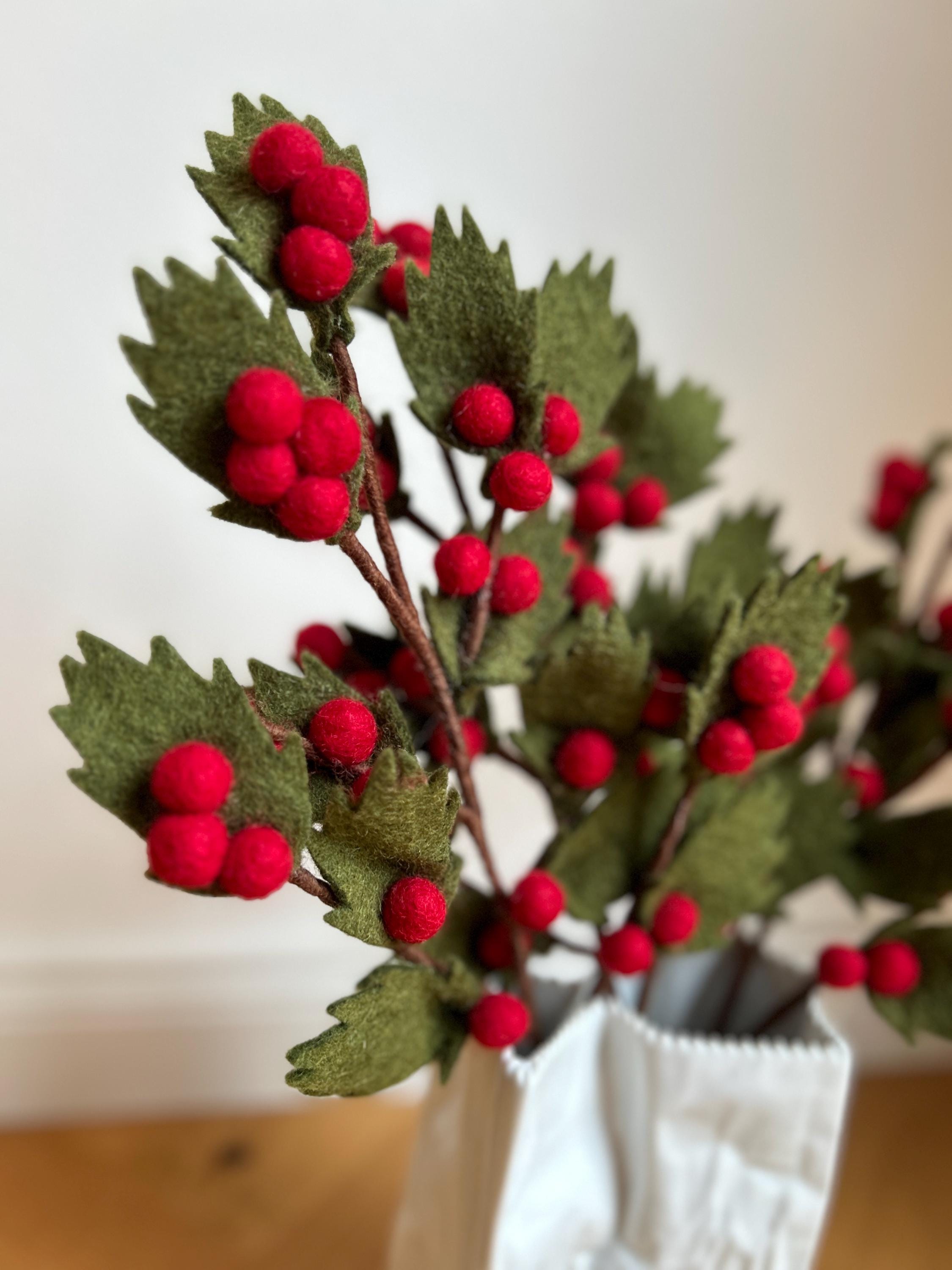Weihnachtszweig I Deko Ast Weihnachten I Beerenzweig rot I handgefilzter Zweig I Dekoration I Blumenstrauß I