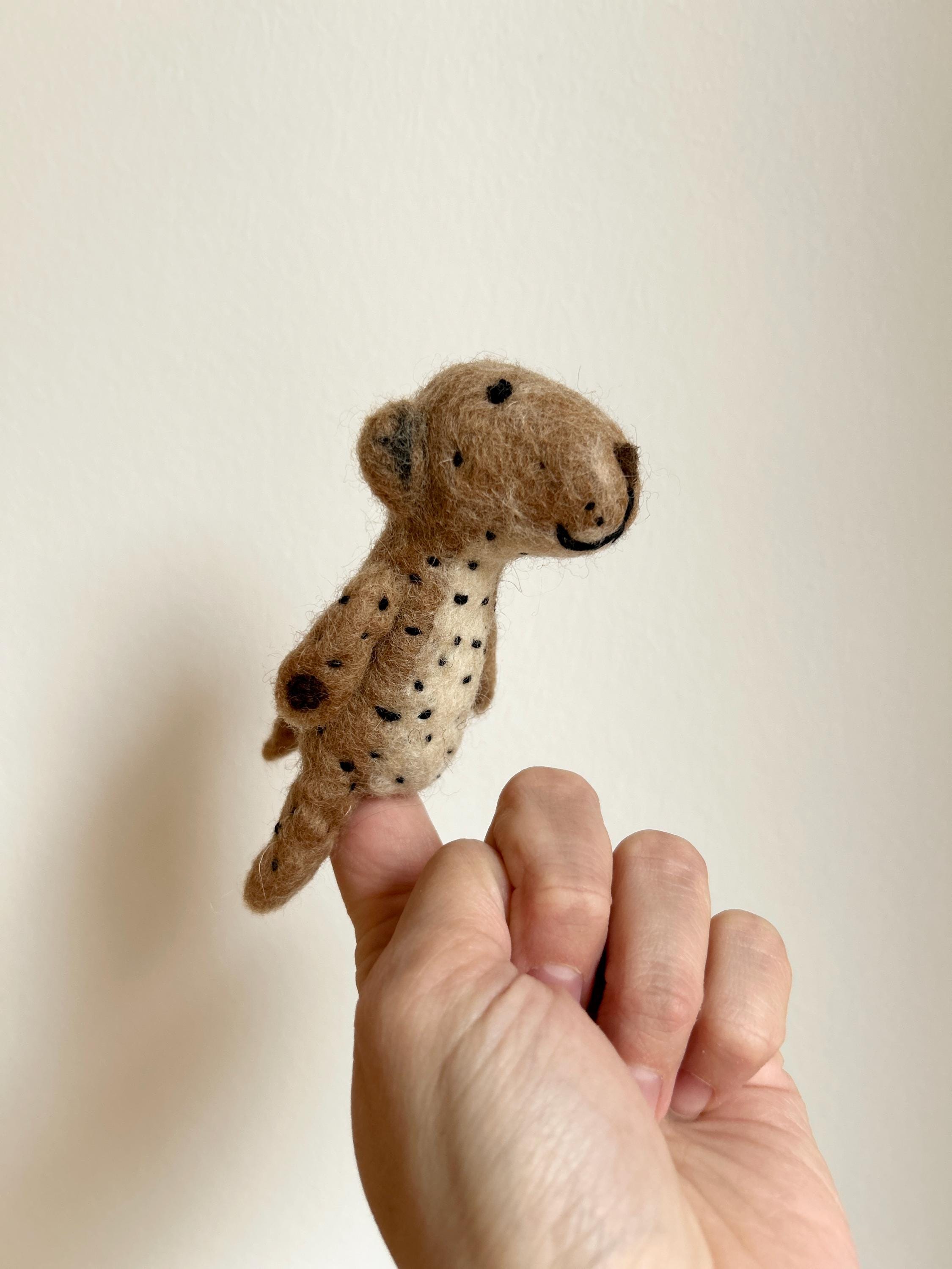 Niedliche Fingerpuppe Gepard aus Filz I Fingerspiel I Wildtiere I Spielzeug Montessori I Geschichten erzählen I Dschungel