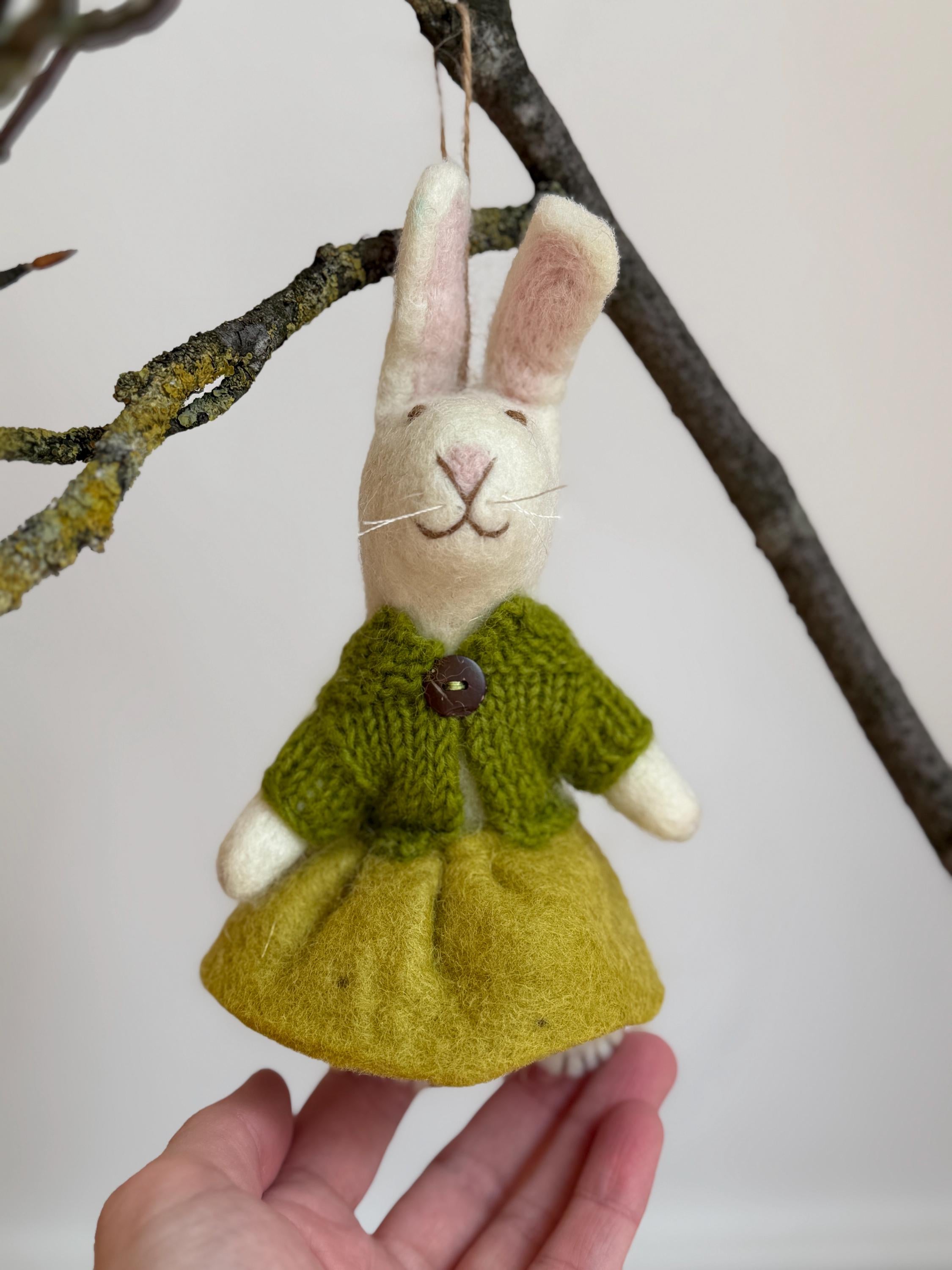 Anhänger Hase I Hasenmädchen I Osterschmuck I Osterdeko I I Osterstrauß I Filzdeko Ostern I Osterhase I Frühling