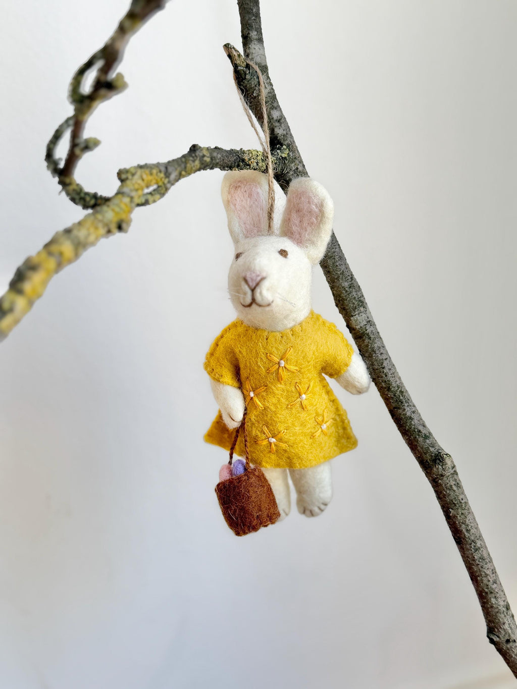 Anhänger Hase I Hasenmädchen I Osterschmuck I Osterdeko I I Osterstrauß I Filzdeko Ostern I Osterhase I Frühling I Ostereier