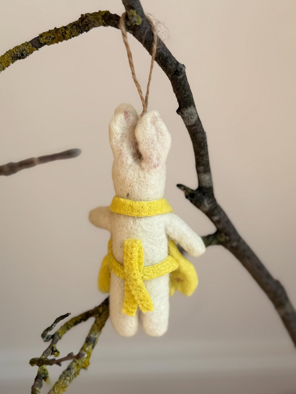 Anhänger Hase I Hasenmädchen mit Kleid I Osterschmuck I Osterdeko I I Osterstrauß I Filzdeko Ostern I Osterhase I Frühling