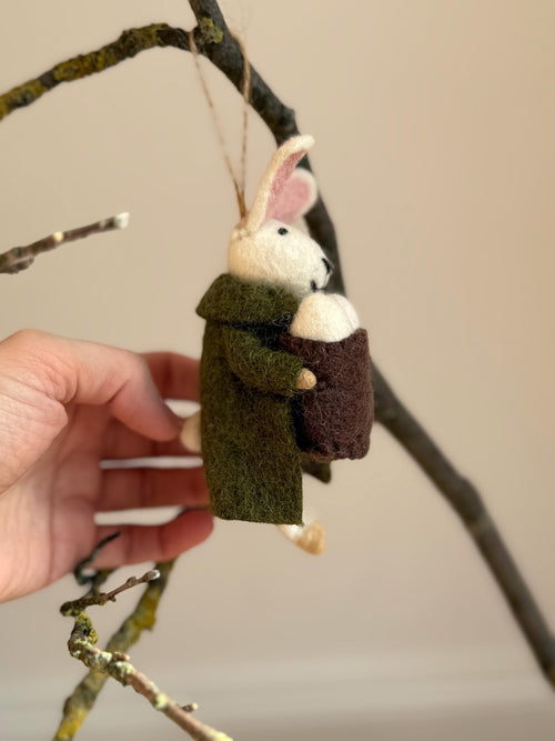 Anhänger Hase mit Eiern I Osterschmuck I Osterdeko I I Osterstrauß I Filzdeko Ostern I Osterhase I Frühling