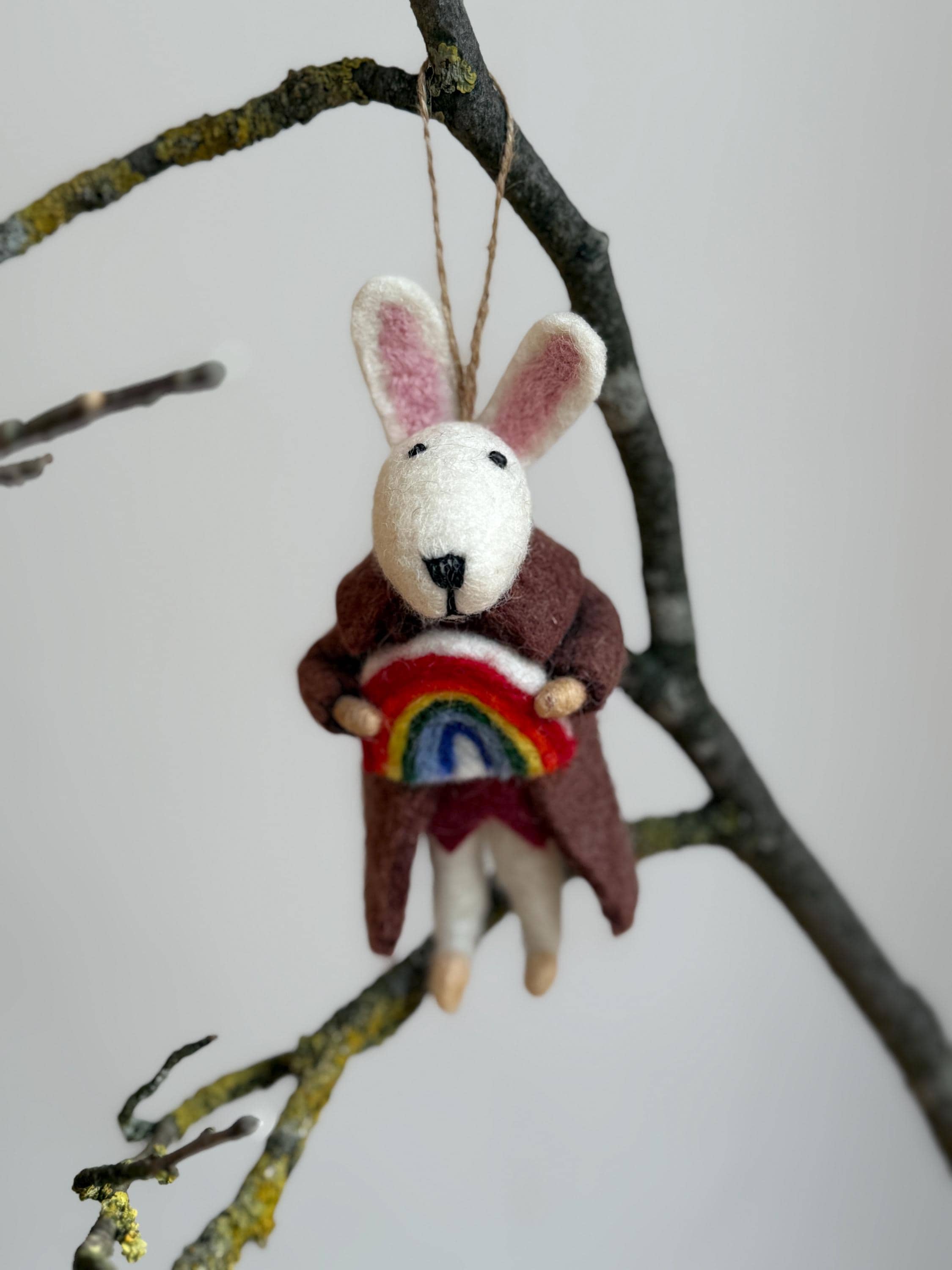 Anhänger Hase mit Regenbogen I Osterschmuck I Osterdeko I I Osterstrauß I Filzdeko Ostern I Osterhase I Frühling