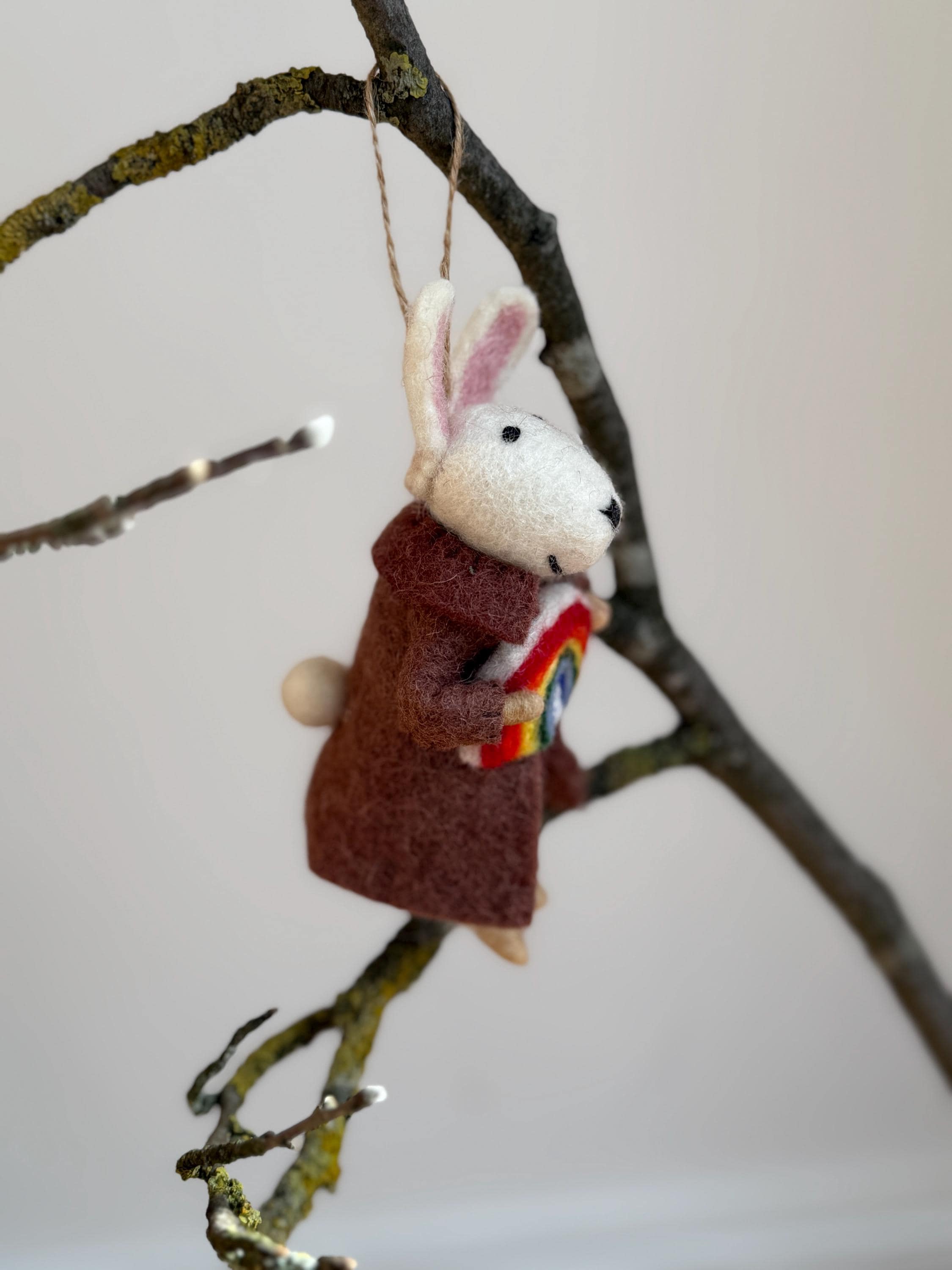Anhänger Hase mit Regenbogen I Osterschmuck I Osterdeko I I Osterstrauß I Filzdeko Ostern I Osterhase I Frühling