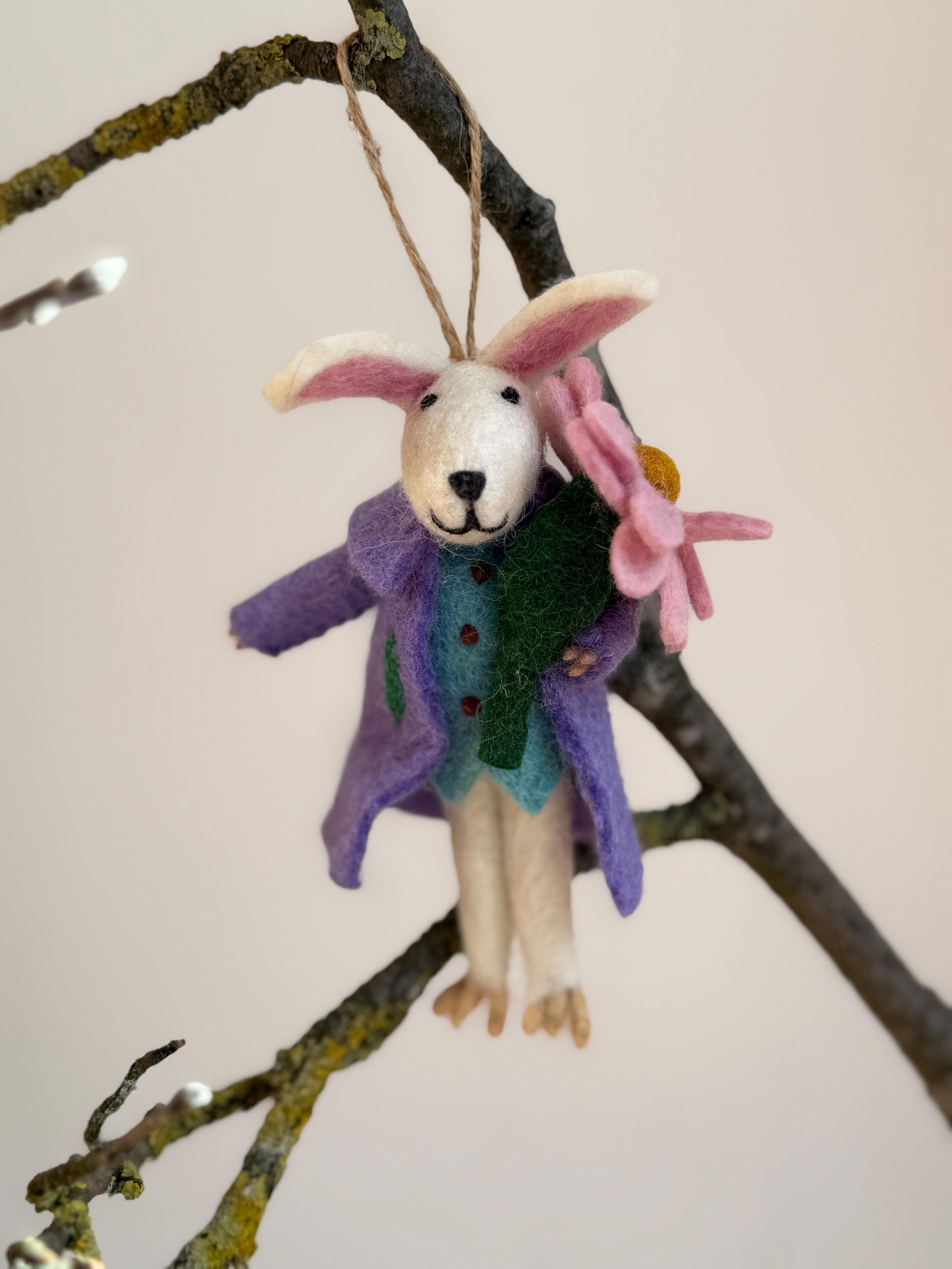 Anhänger Hase mit Blume I Osterschmuck I Osterdeko I I Osterstrauß I Filzdeko Ostern I Osterhase I Frühling