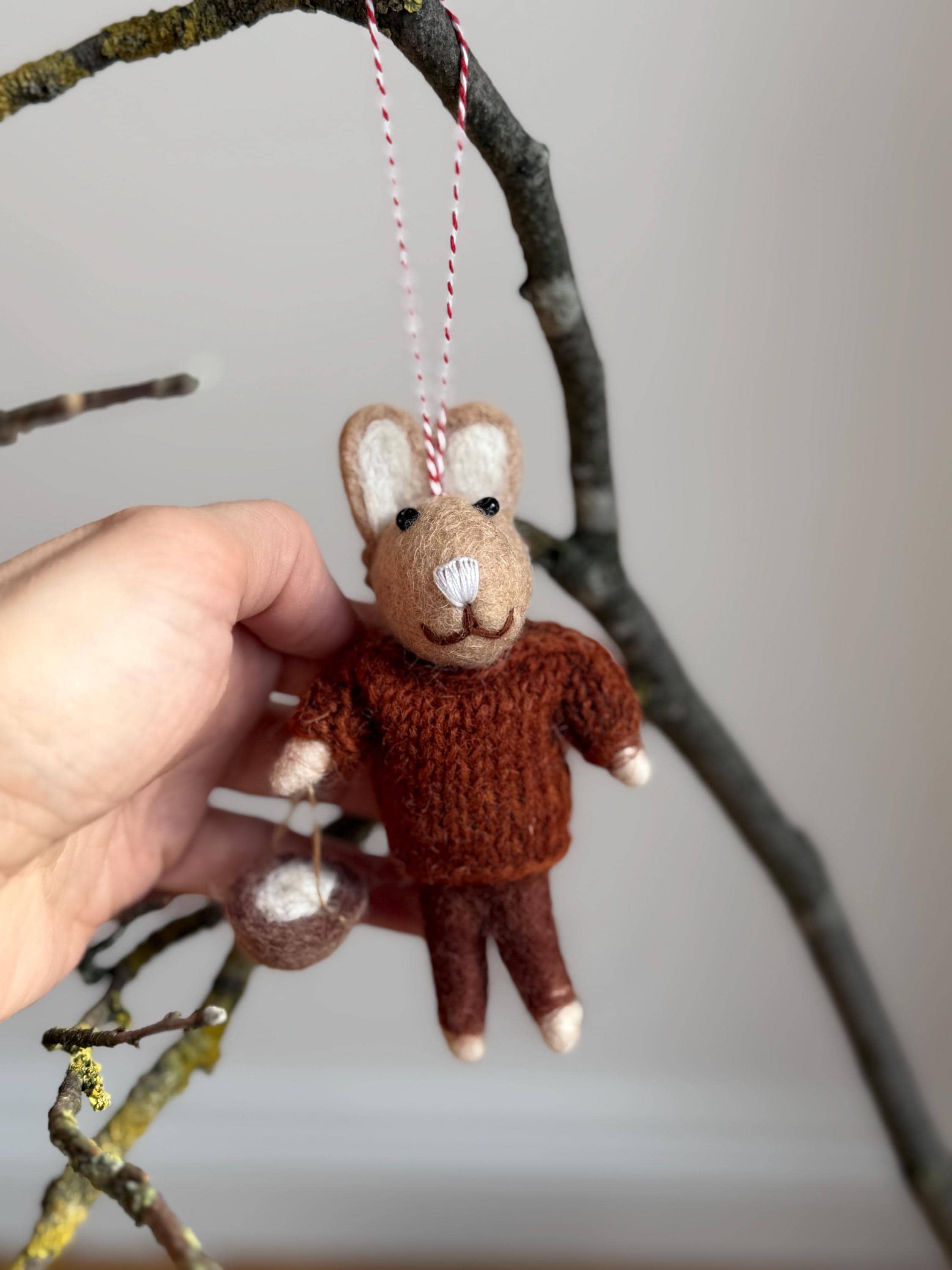 Anhänger Hase mit Osternest I Osterschmuck I Osterdeko I I Osterstrauß I Filzdeko Ostern I Osterhase I Frühling