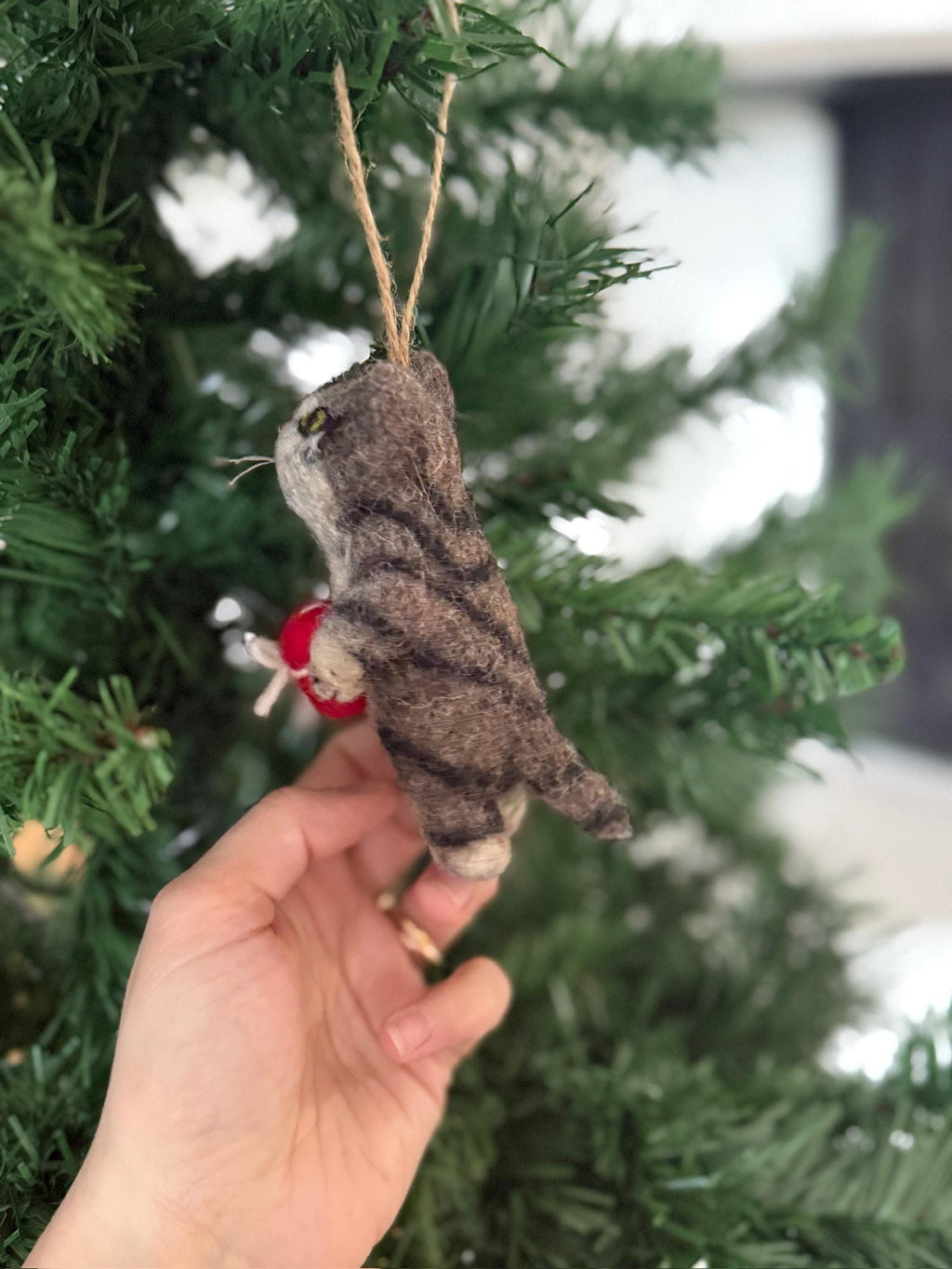 Weihnachtsanhänger Katze mit Geschenk I Christbaumschmuck Weihnachtsdeko I Winter Weihnachtsbaum I Weihnachtskatze
