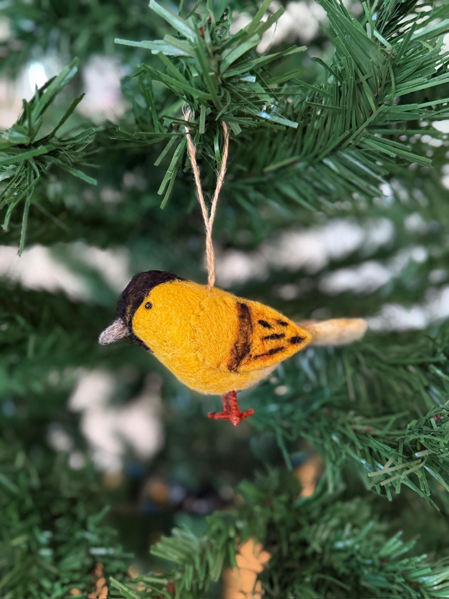 Filzanhänger Erlenzeisig I Christbaumschmuck I Weihnachtsdeko I Winterdeko I Weihnachtsbaum I Frühlingsdeko I Vogeldeko I Naturdeko I Fair