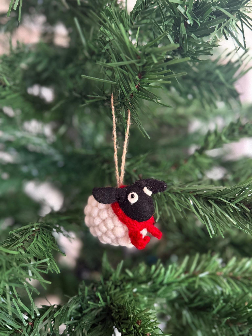Weihnachtsanhänger Schaf mit Schal I Christbaumschmuck Weihnachtsdeko I Winter Weihnachtsbaum I Weihnachtsschaf