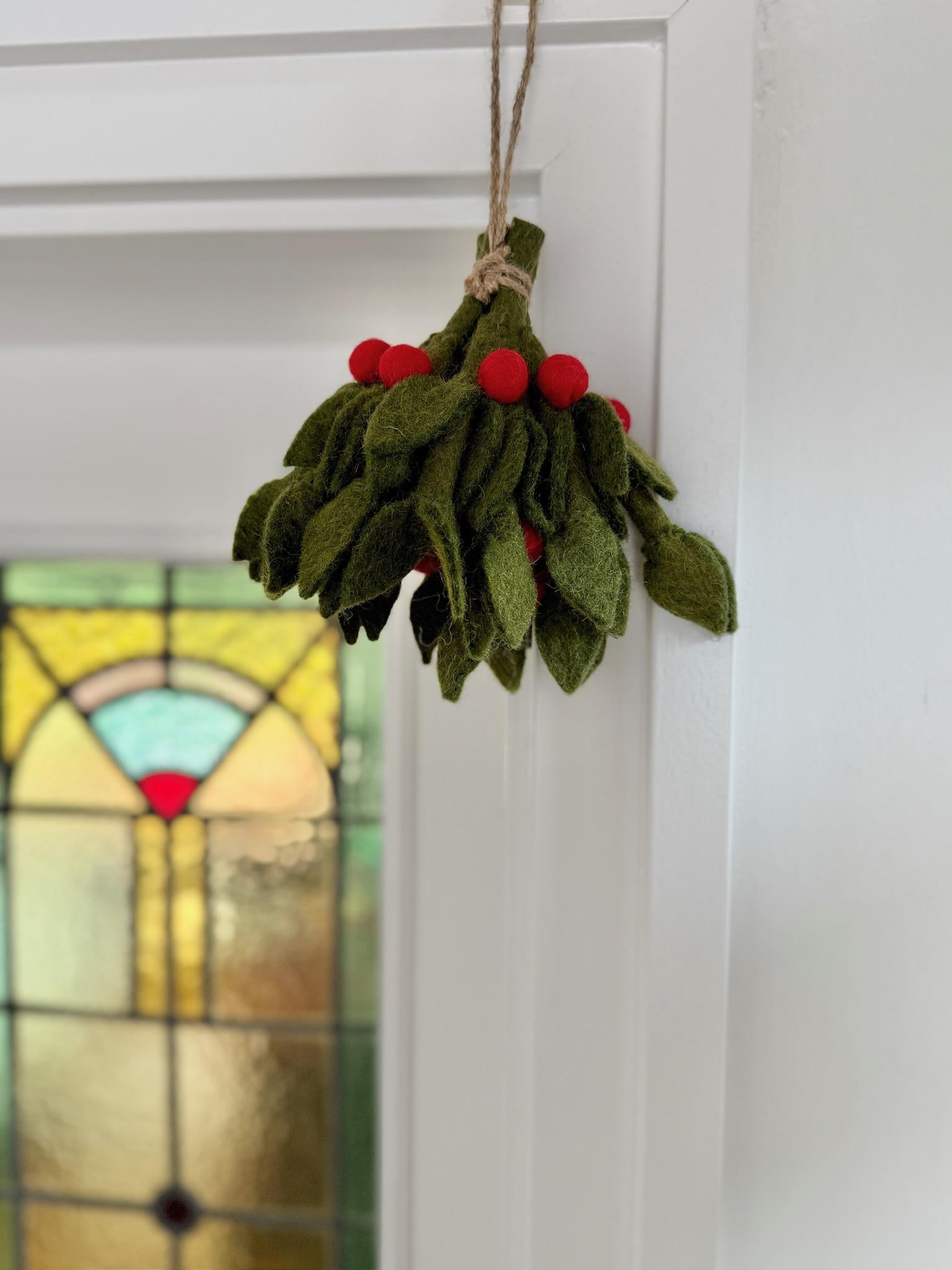 Mistelzweig rote Beeren aus Filz I Stechpalme I Fensterdeko I Weihnachtsdeko I Beerenzweig I Misteln I Weihnachtsanhänger Filz