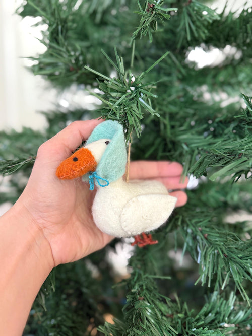 Anhänger Gans I Weihnachtsdeko I Osterschmuck I Osterdeko I Osterstrauß I Filzdeko Ostern I Frühling I Entendeko I Kopftuch